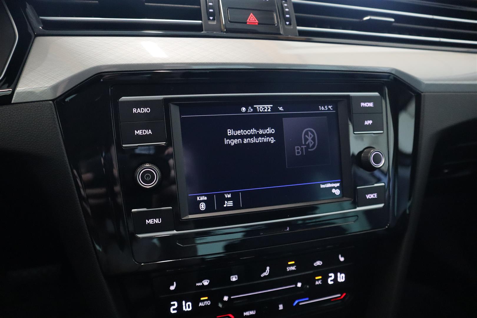 VOLKSWAGEN Passat 2022