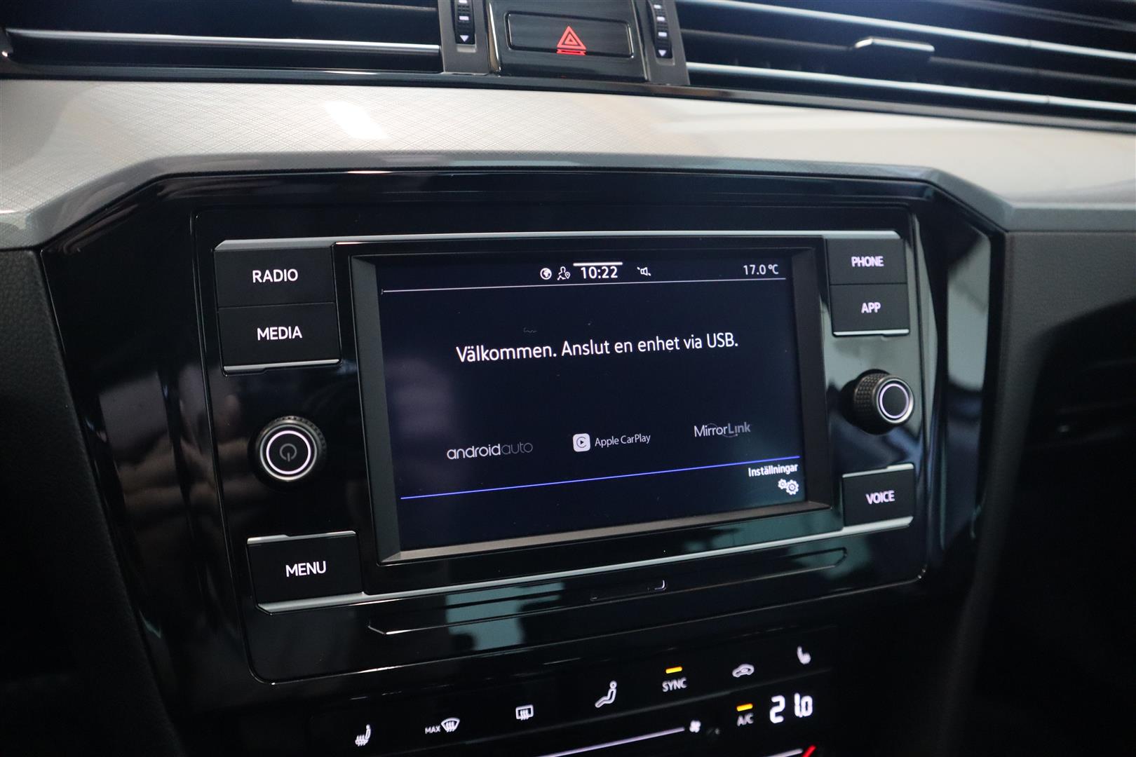 VOLKSWAGEN Passat 2022