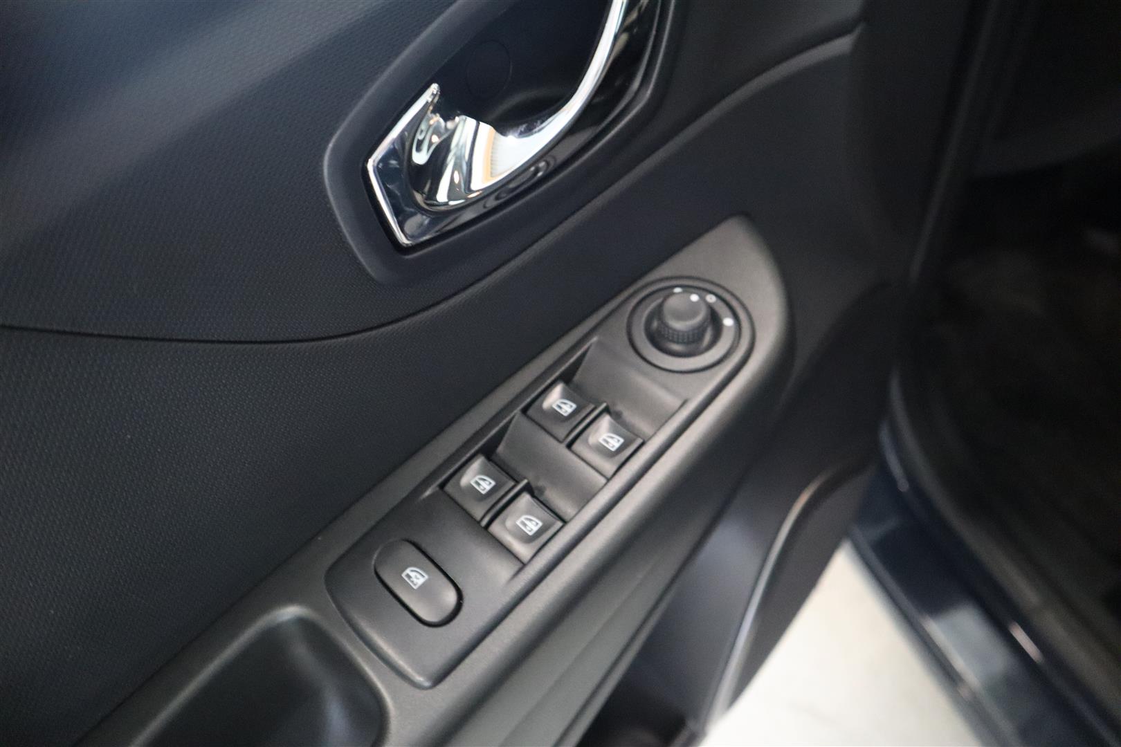 RENAULT Captur 2015