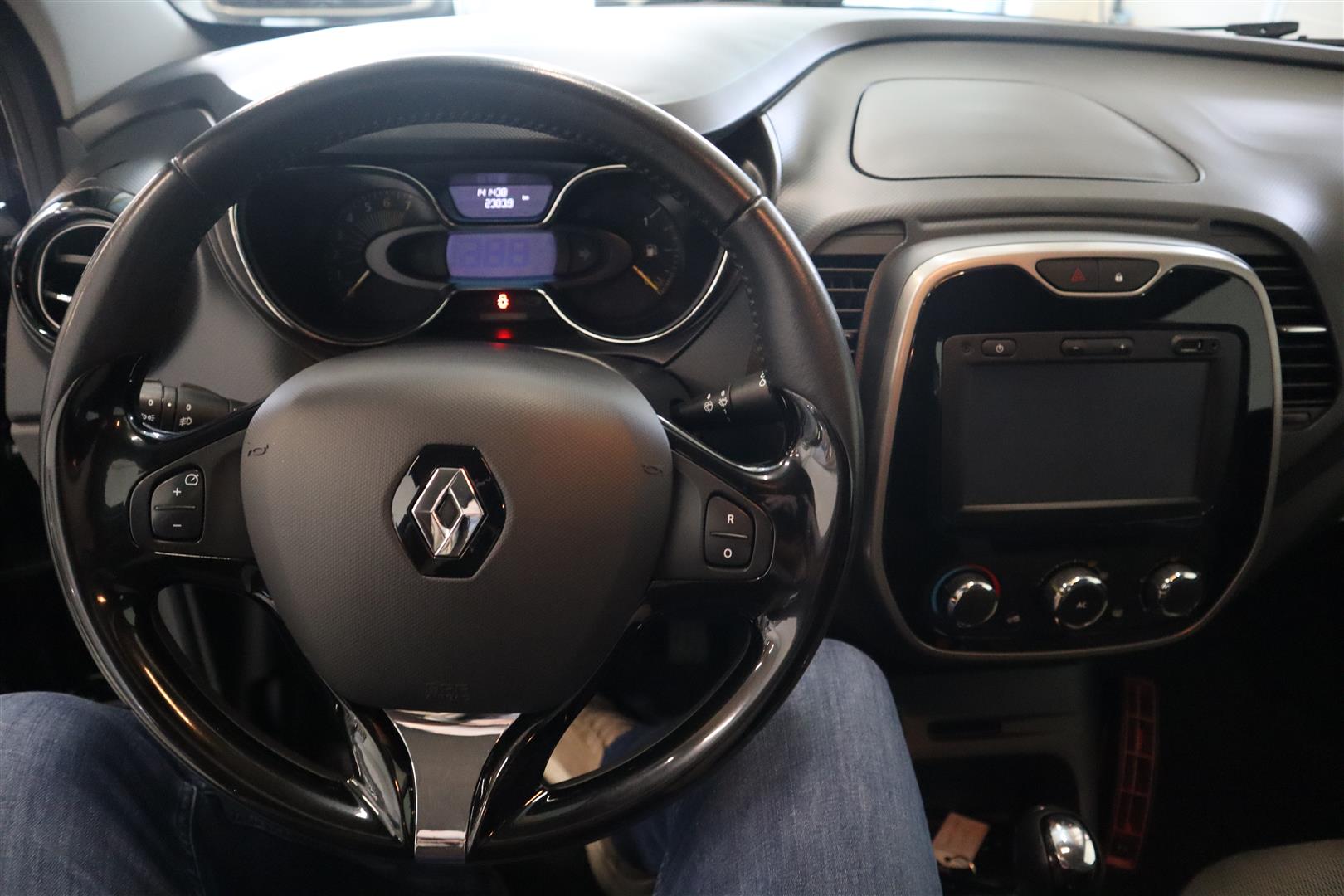 RENAULT Captur 2015
