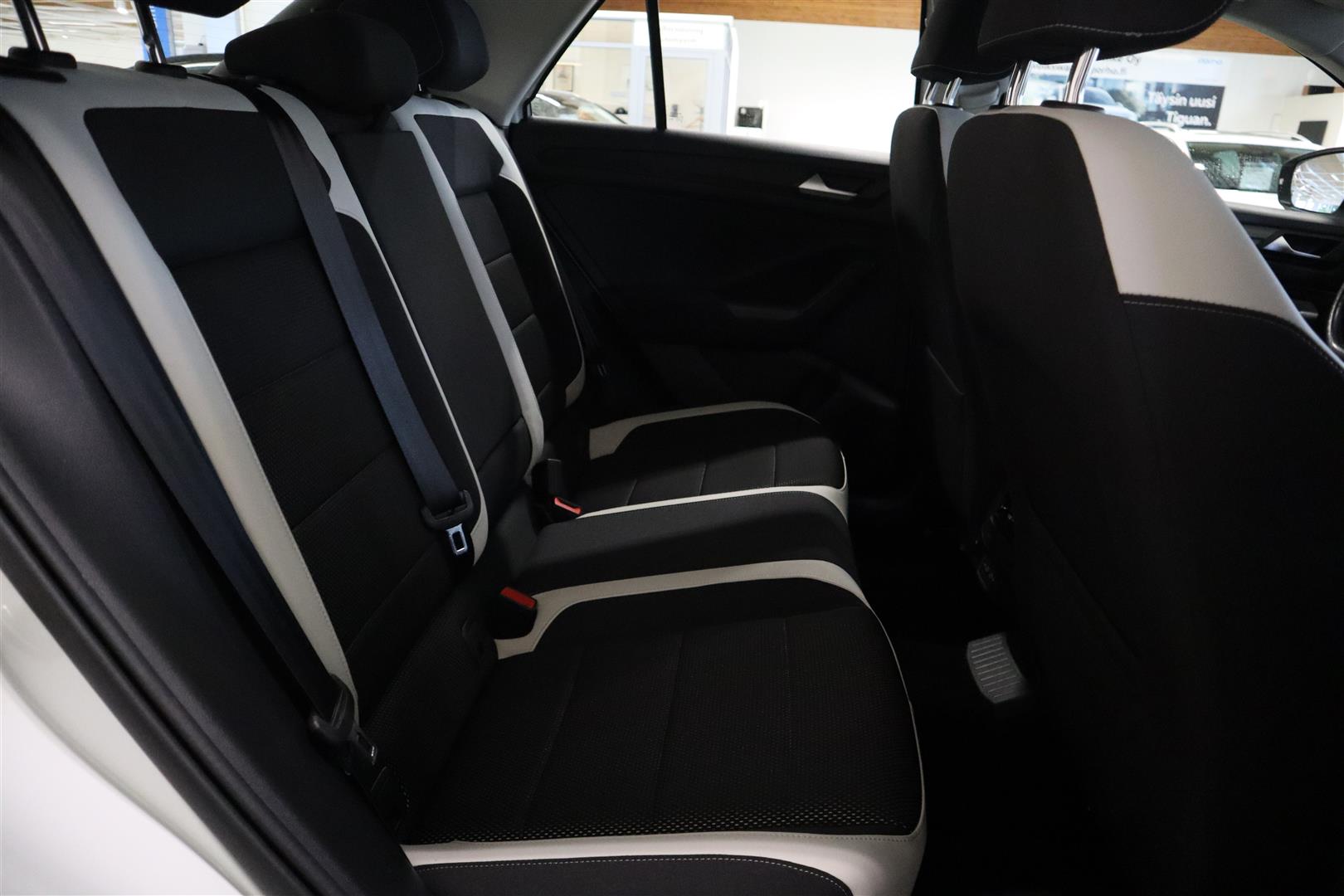 VOLKSWAGEN T-Roc 2021