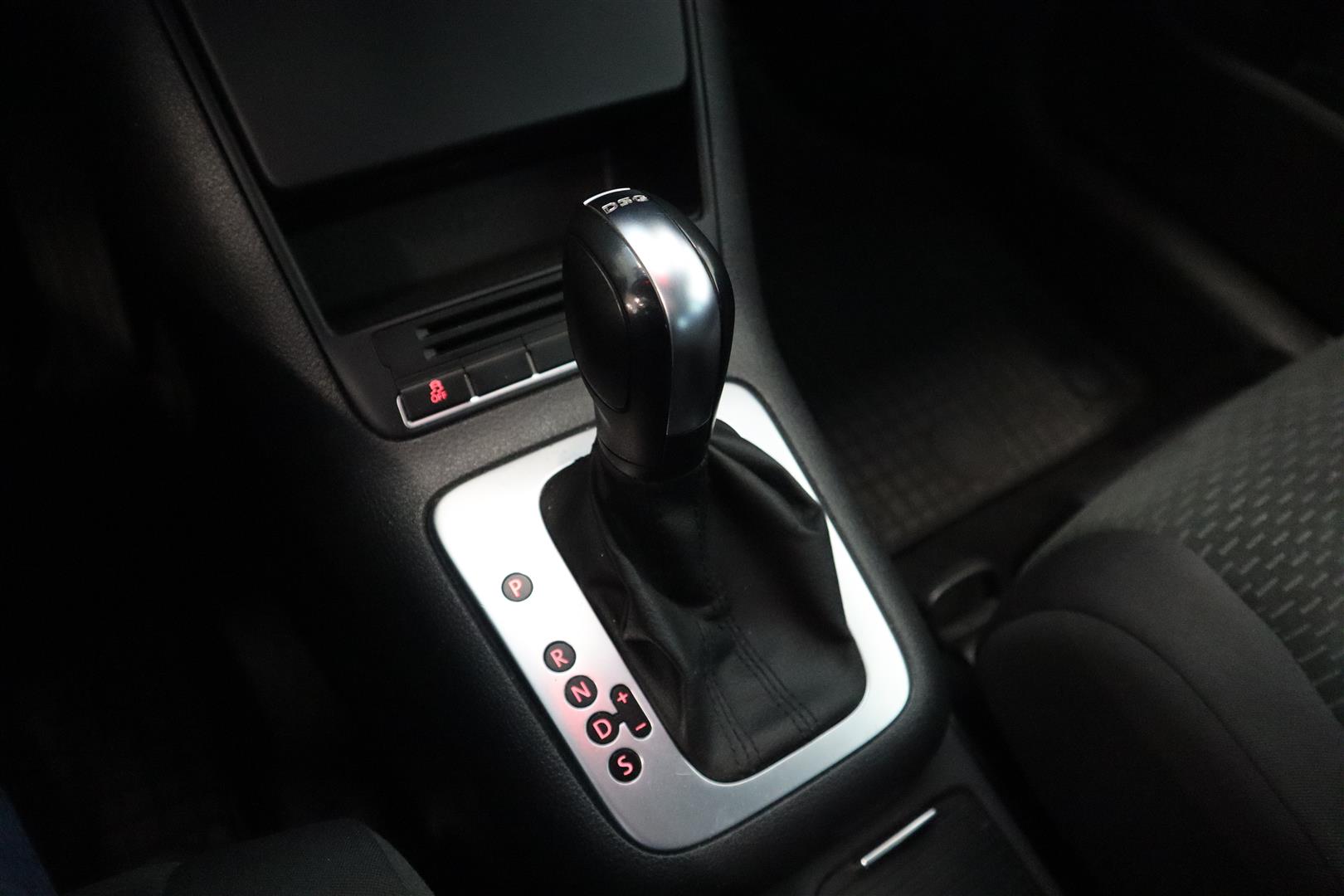 VOLKSWAGEN Golf Plus 2011