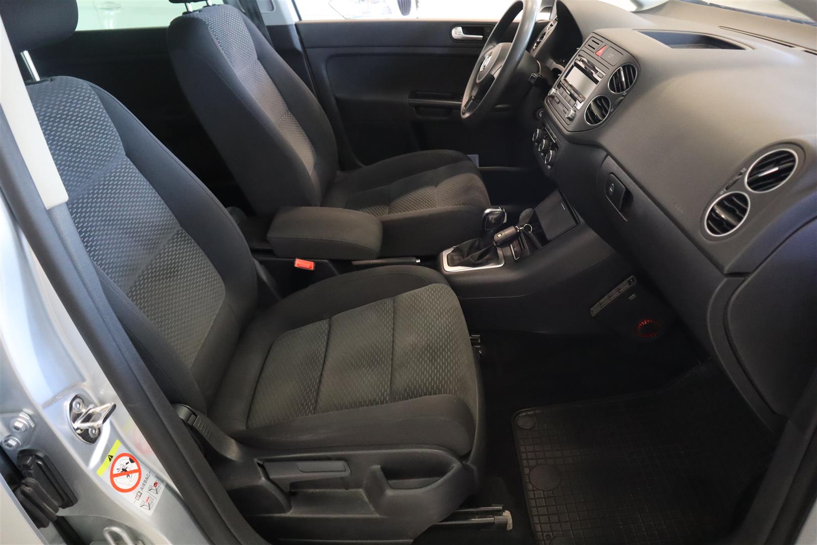 VOLKSWAGEN Golf Plus 2011