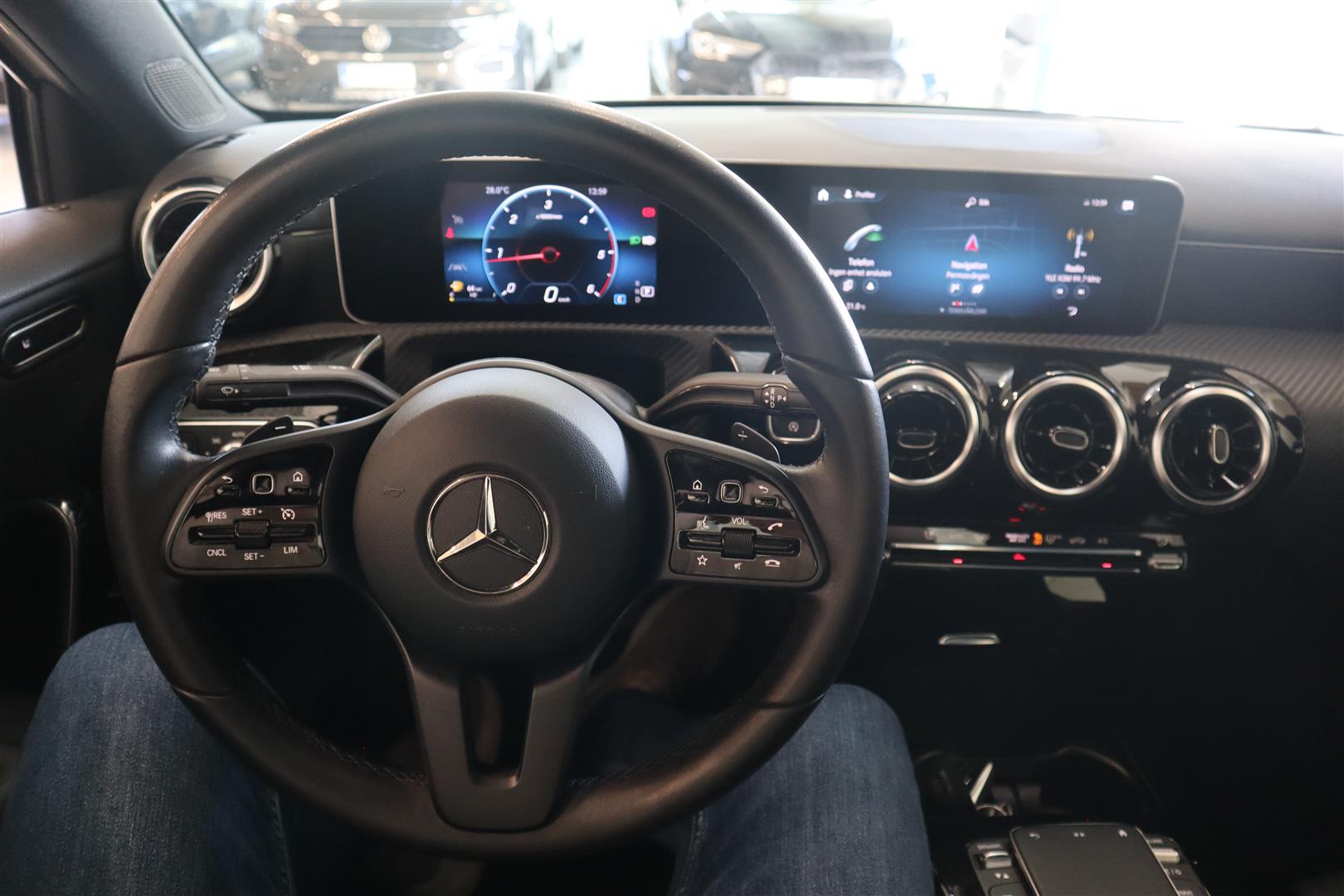 MERCEDES-BENZ A 2020