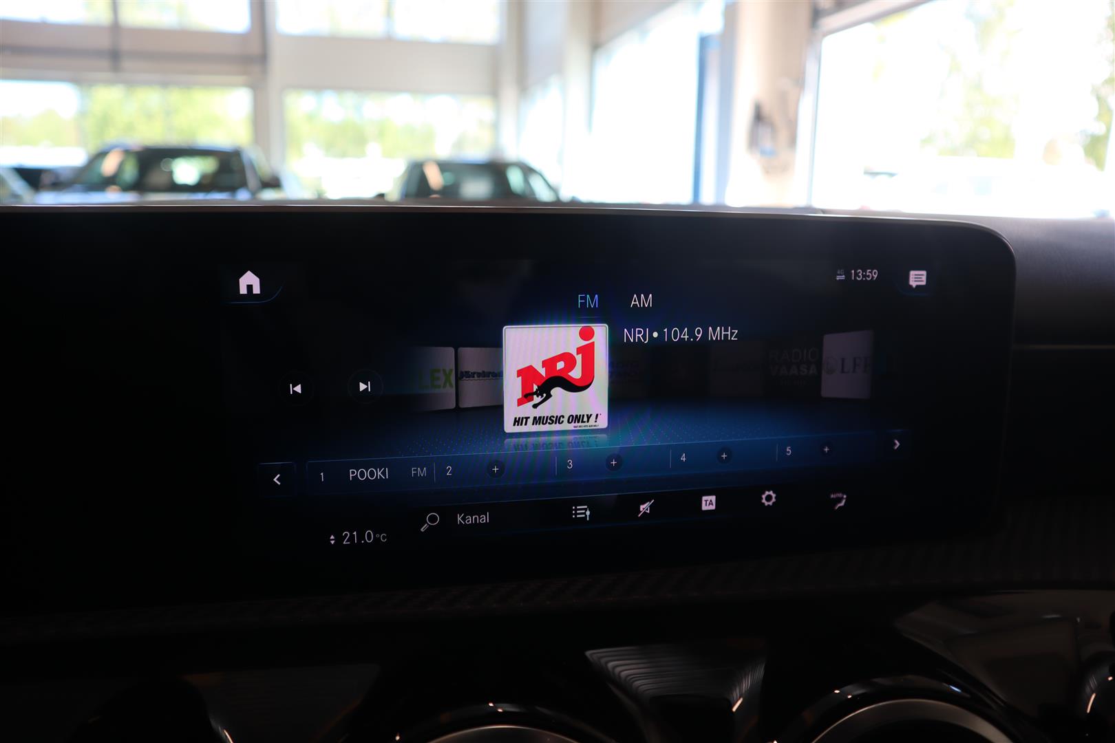 MERCEDES-BENZ A 2020