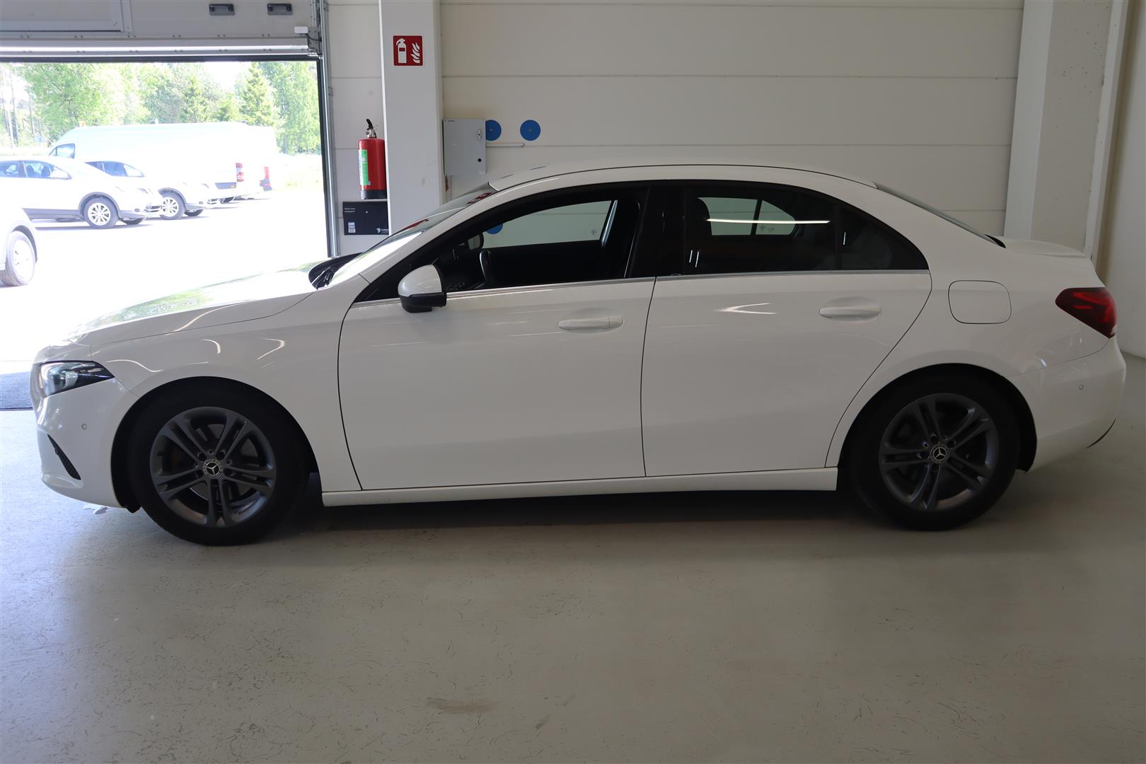 MERCEDES-BENZ A 2020