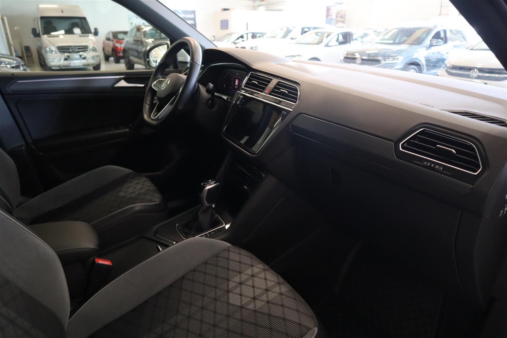 VOLKSWAGEN Tiguan 2022