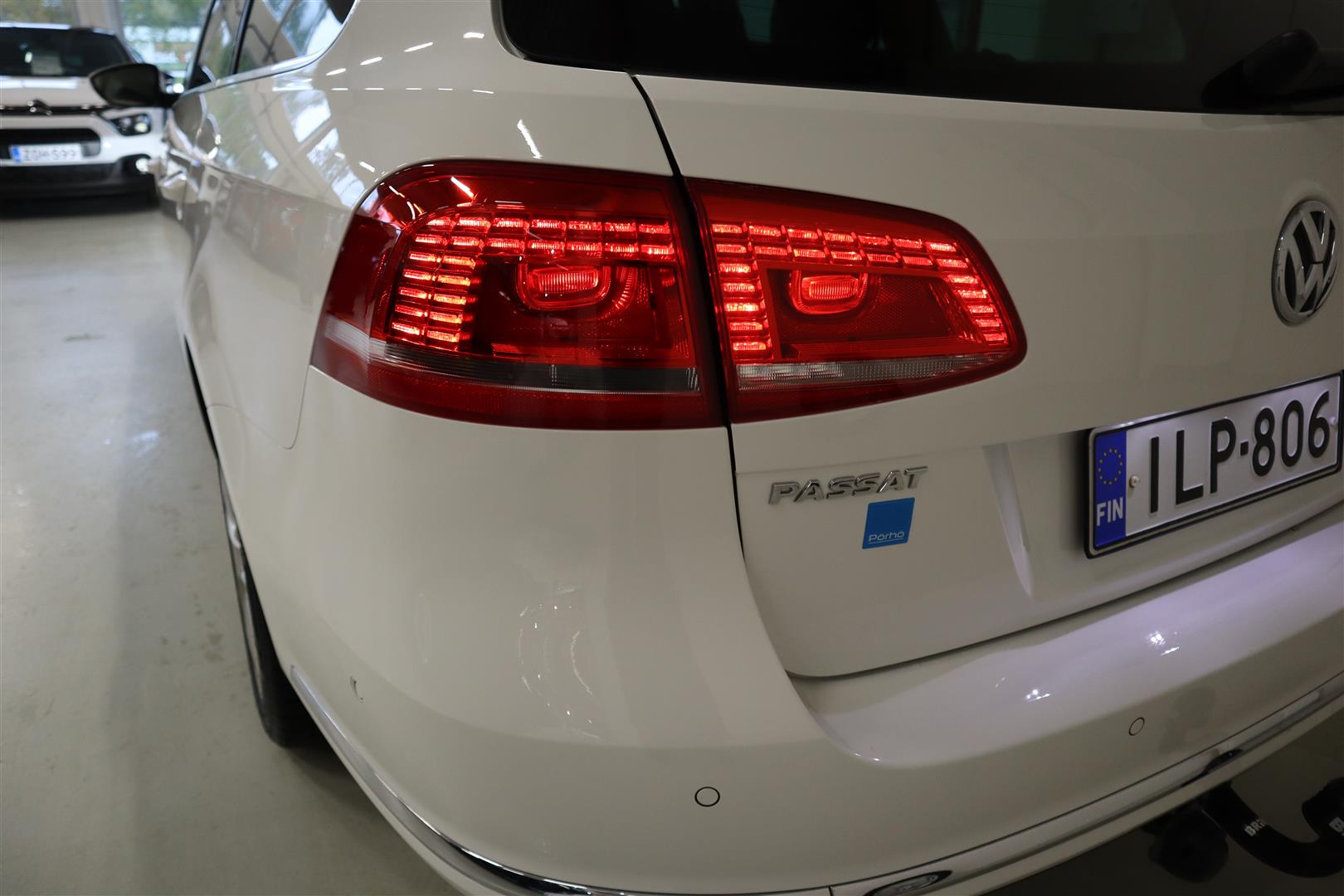 VOLKSWAGEN Passat 2014