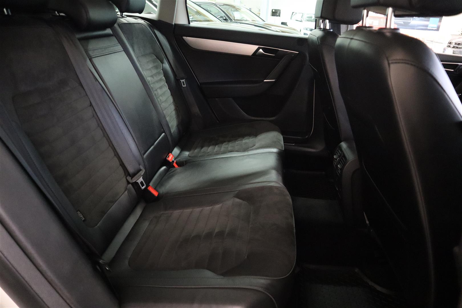 VOLKSWAGEN Passat 2014