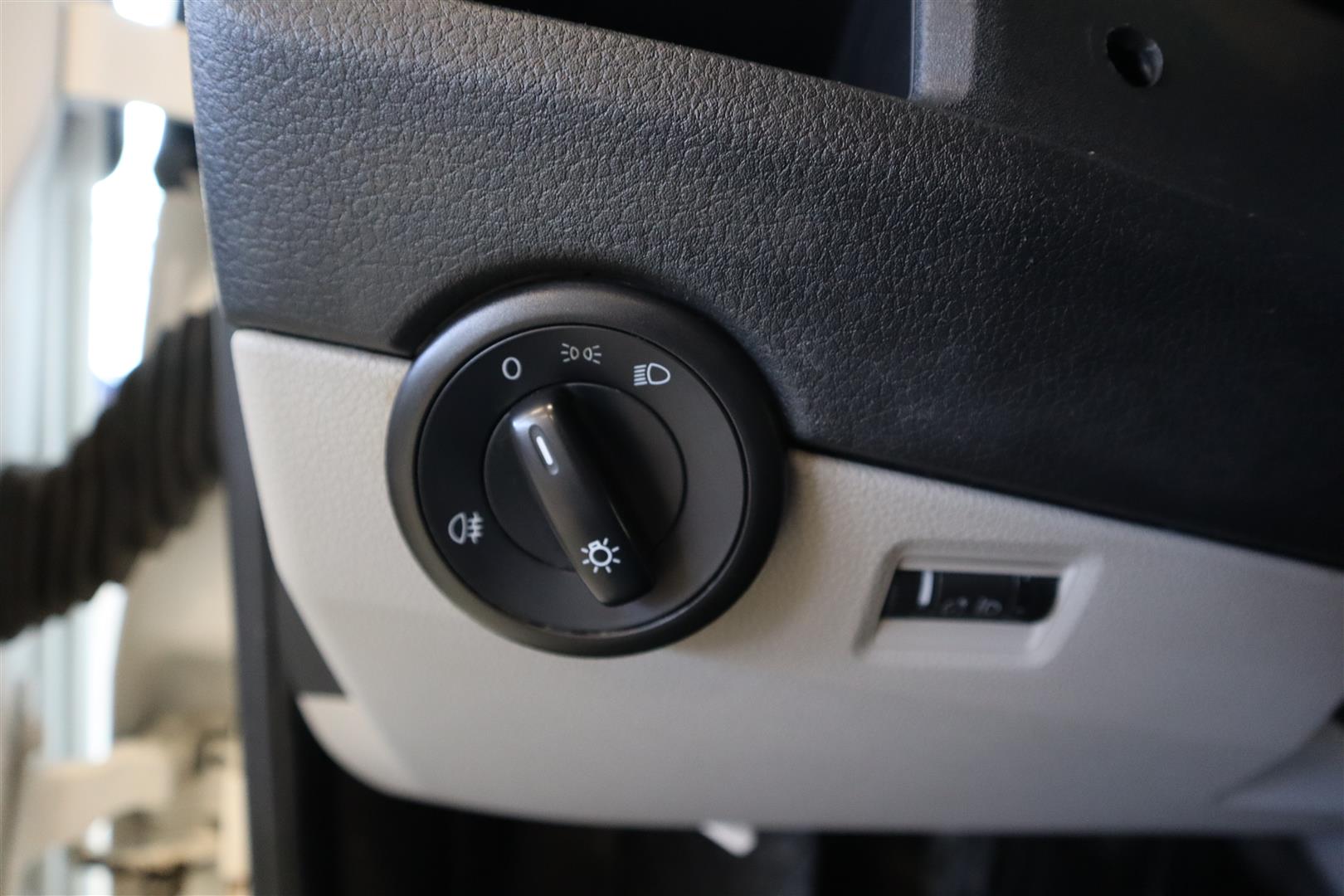 VOLKSWAGEN Transporter 2017