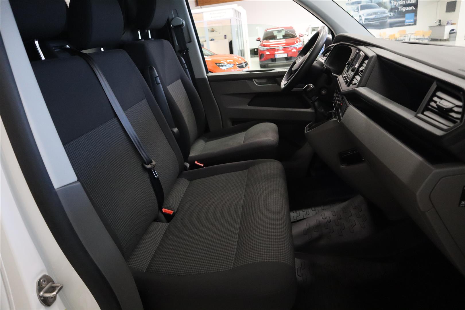 VOLKSWAGEN Transporter 2021