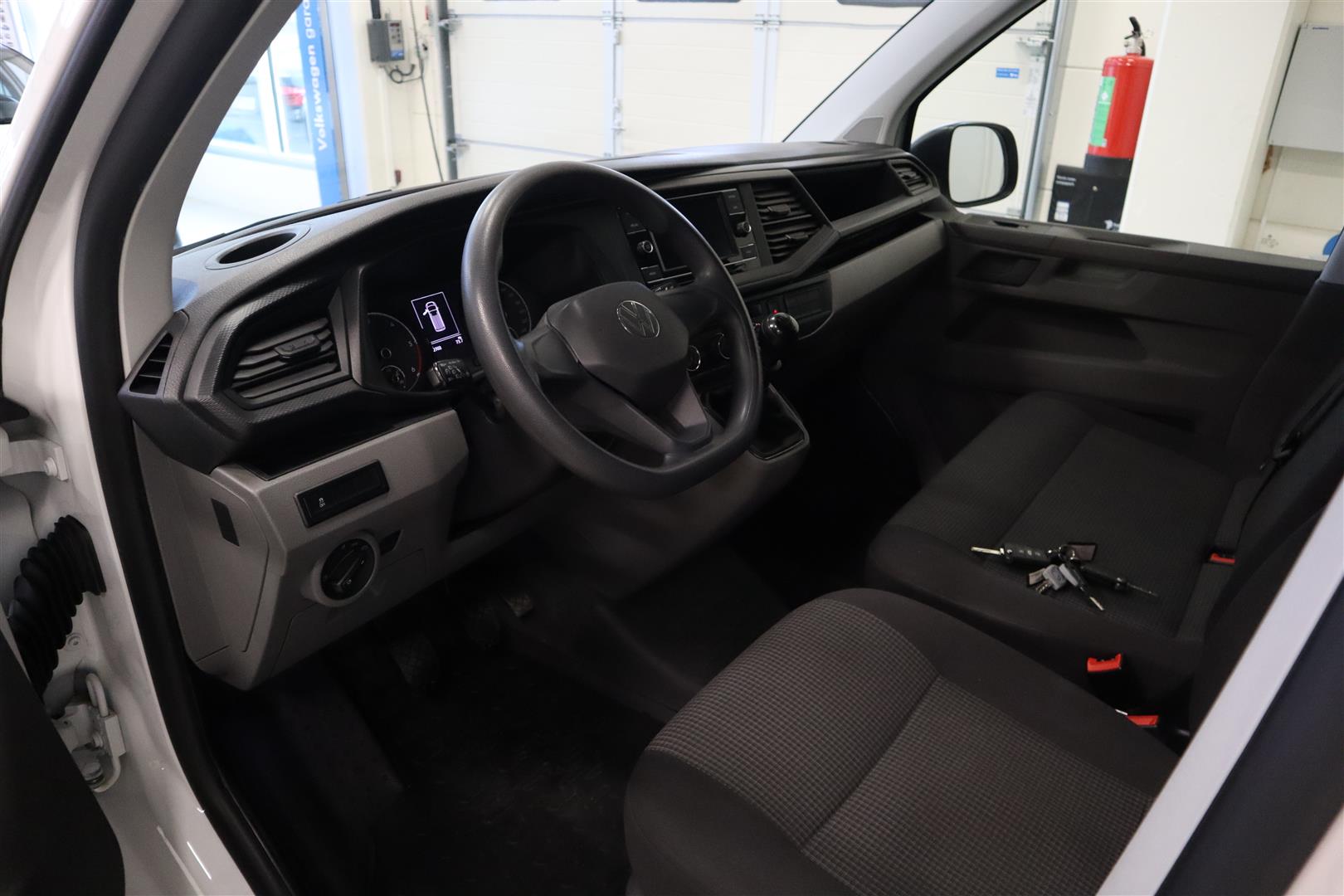 VOLKSWAGEN Transporter 2021