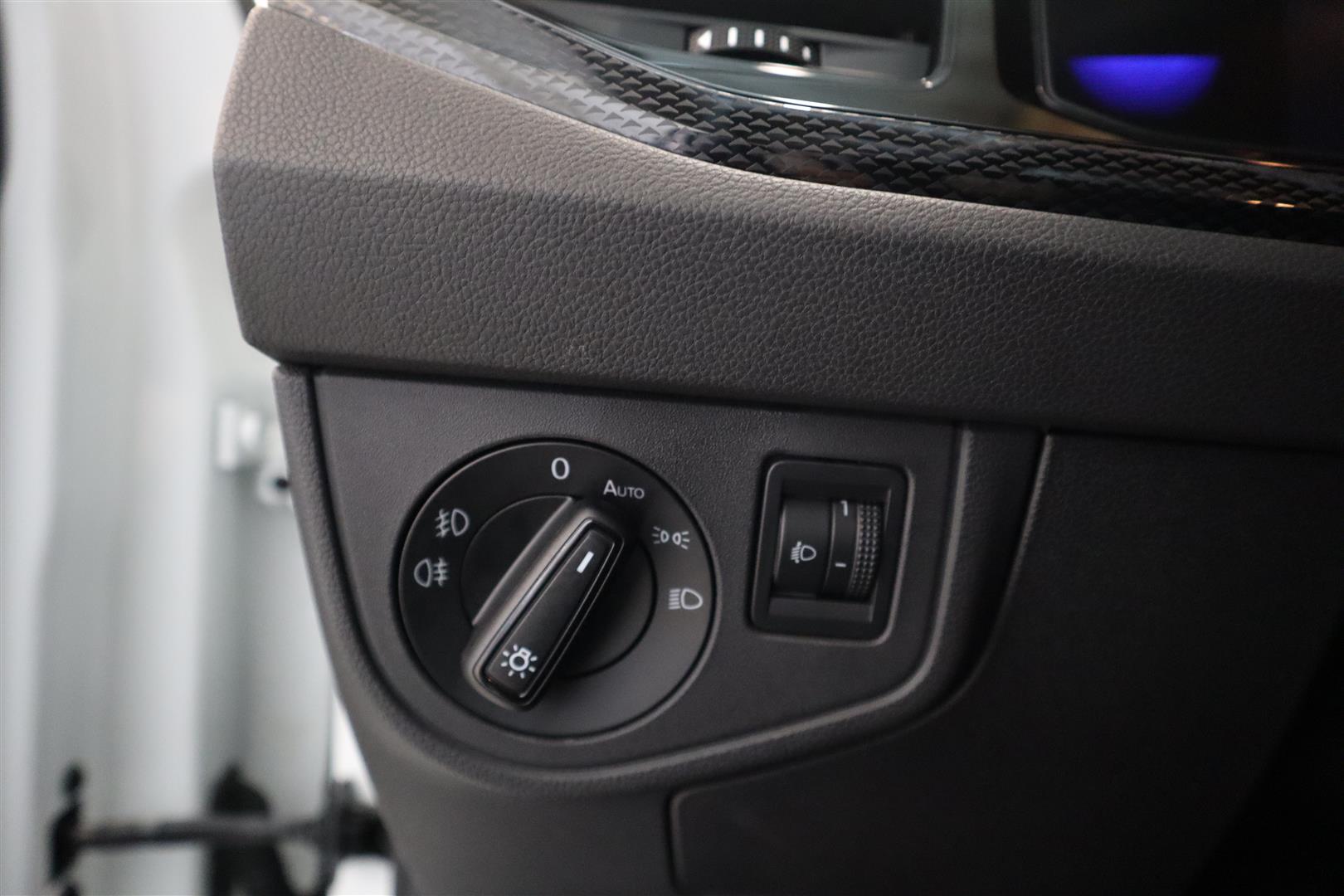 VOLKSWAGEN Polo 2023