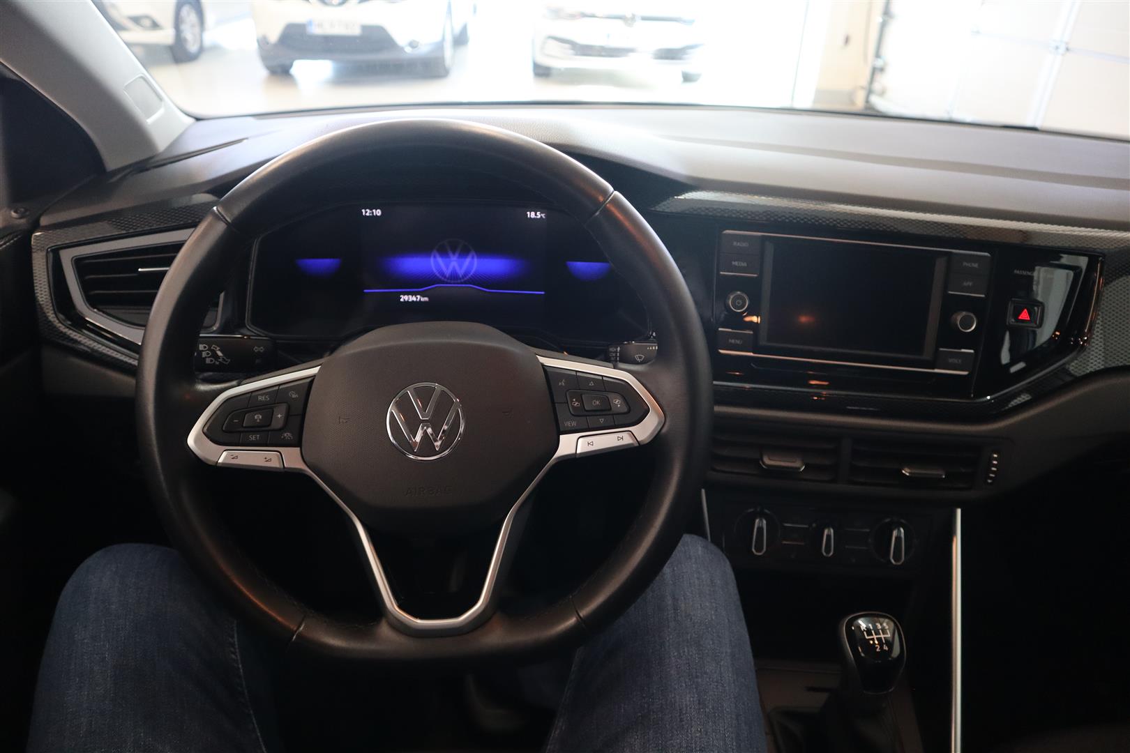 VOLKSWAGEN Polo 2023