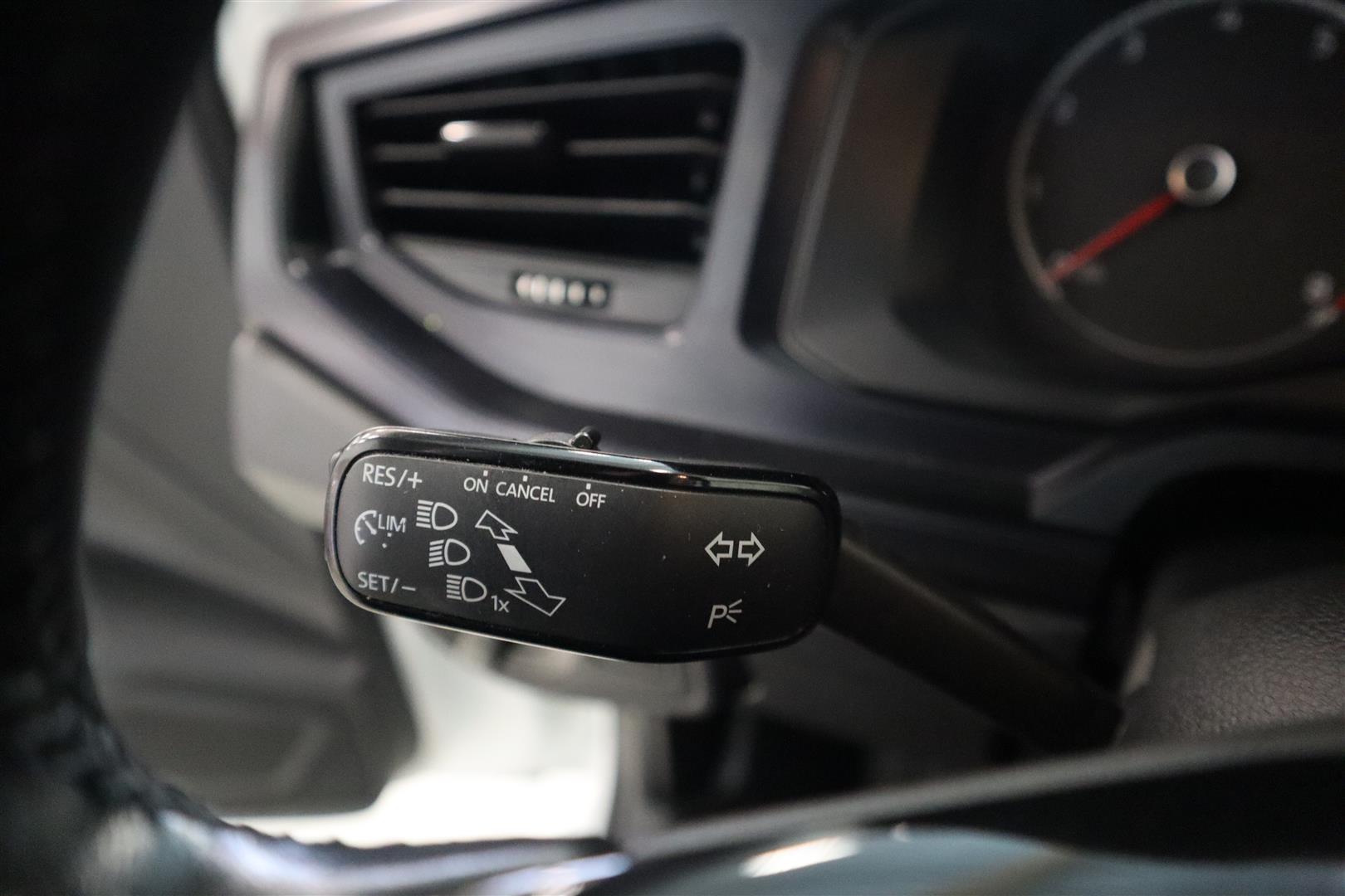 VOLKSWAGEN Polo 2021