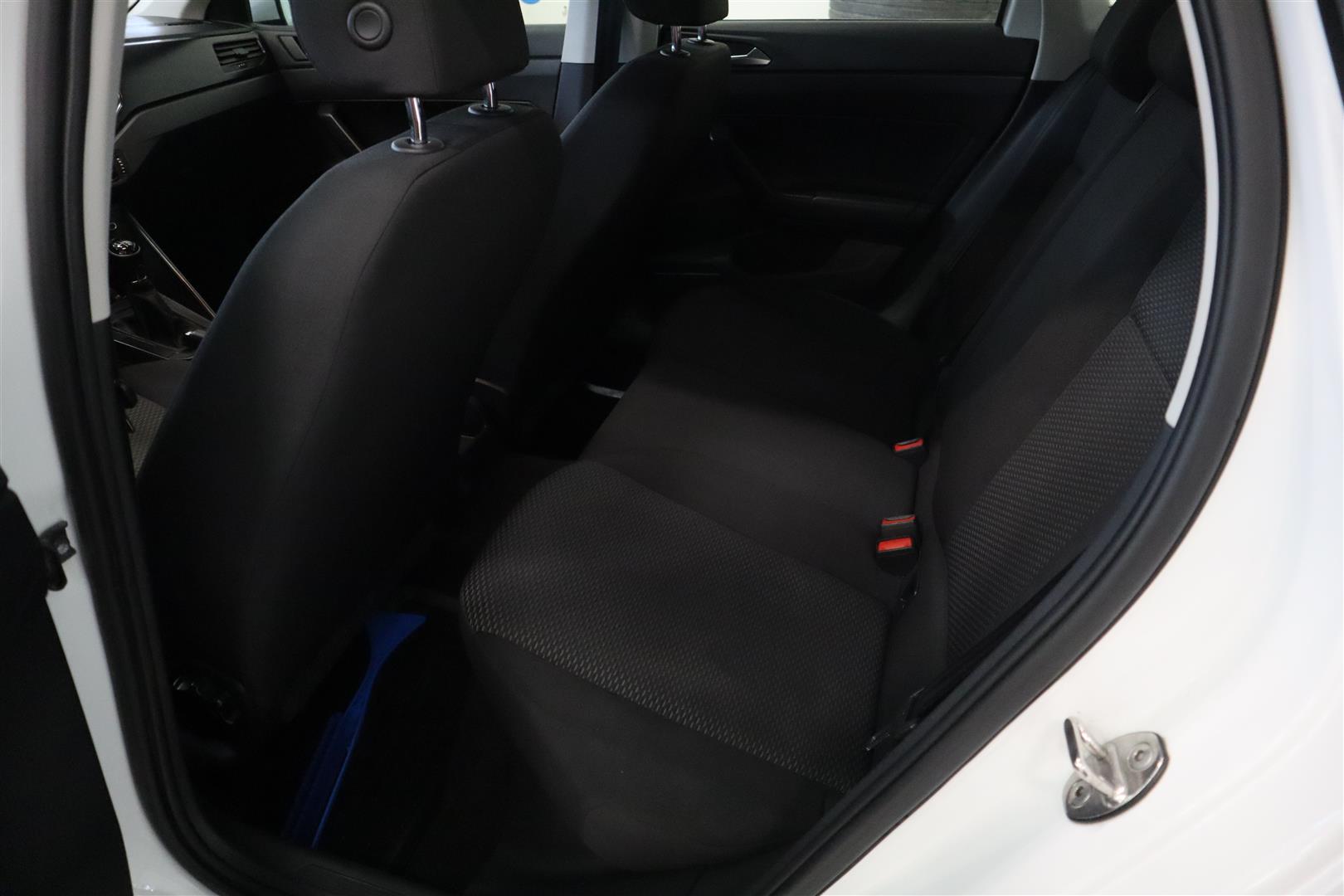 VOLKSWAGEN Polo 2021