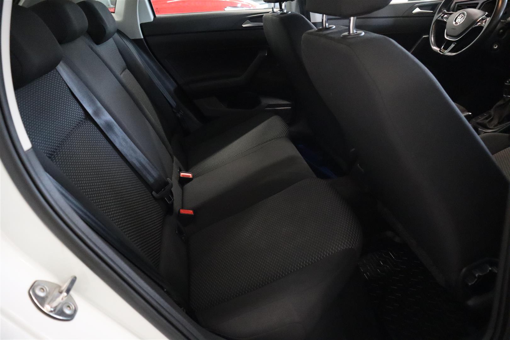 VOLKSWAGEN Polo 2021