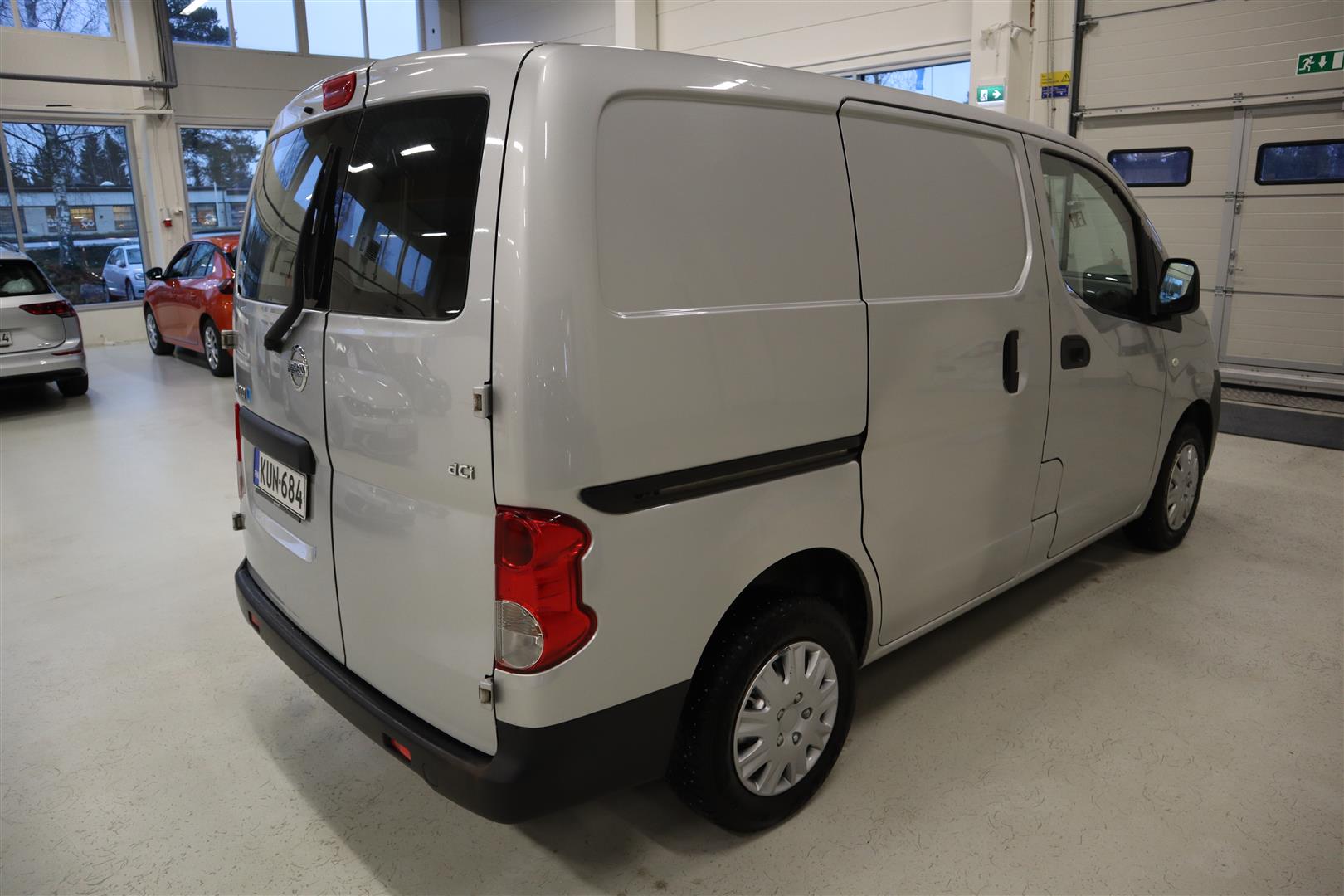 NISSAN NV200 2015