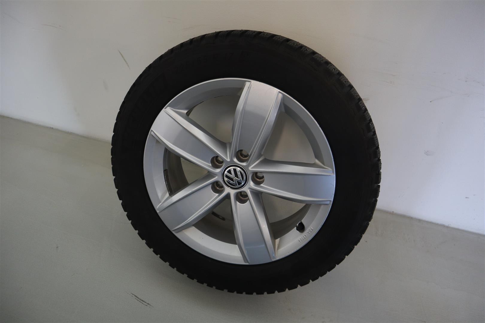 VOLKSWAGEN Passat 2019