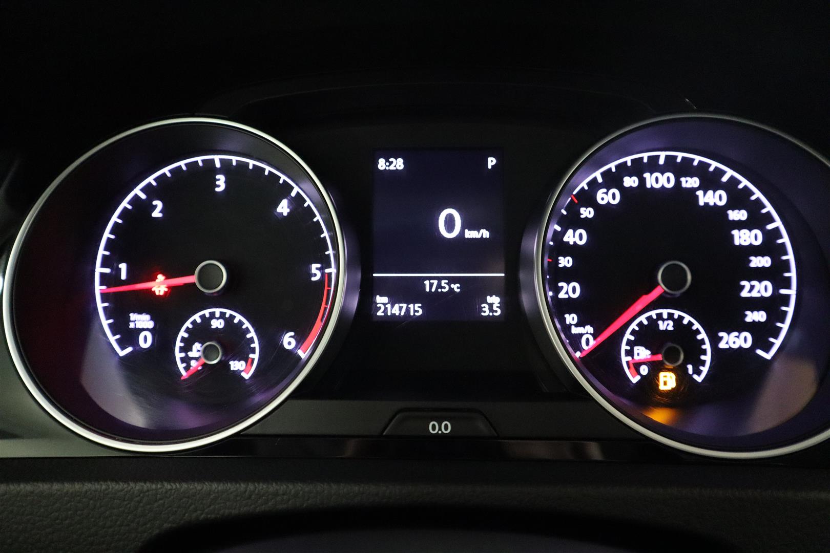 VOLKSWAGEN Golf 2016