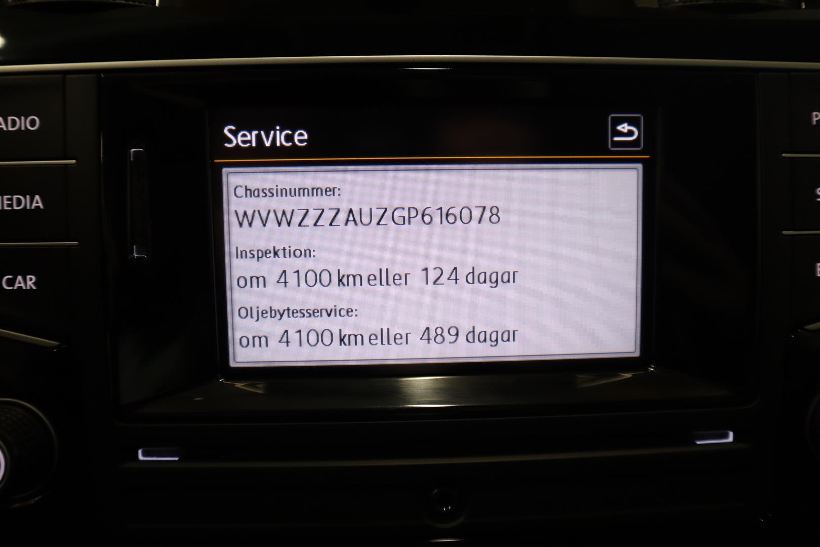 VOLKSWAGEN Golf 2016