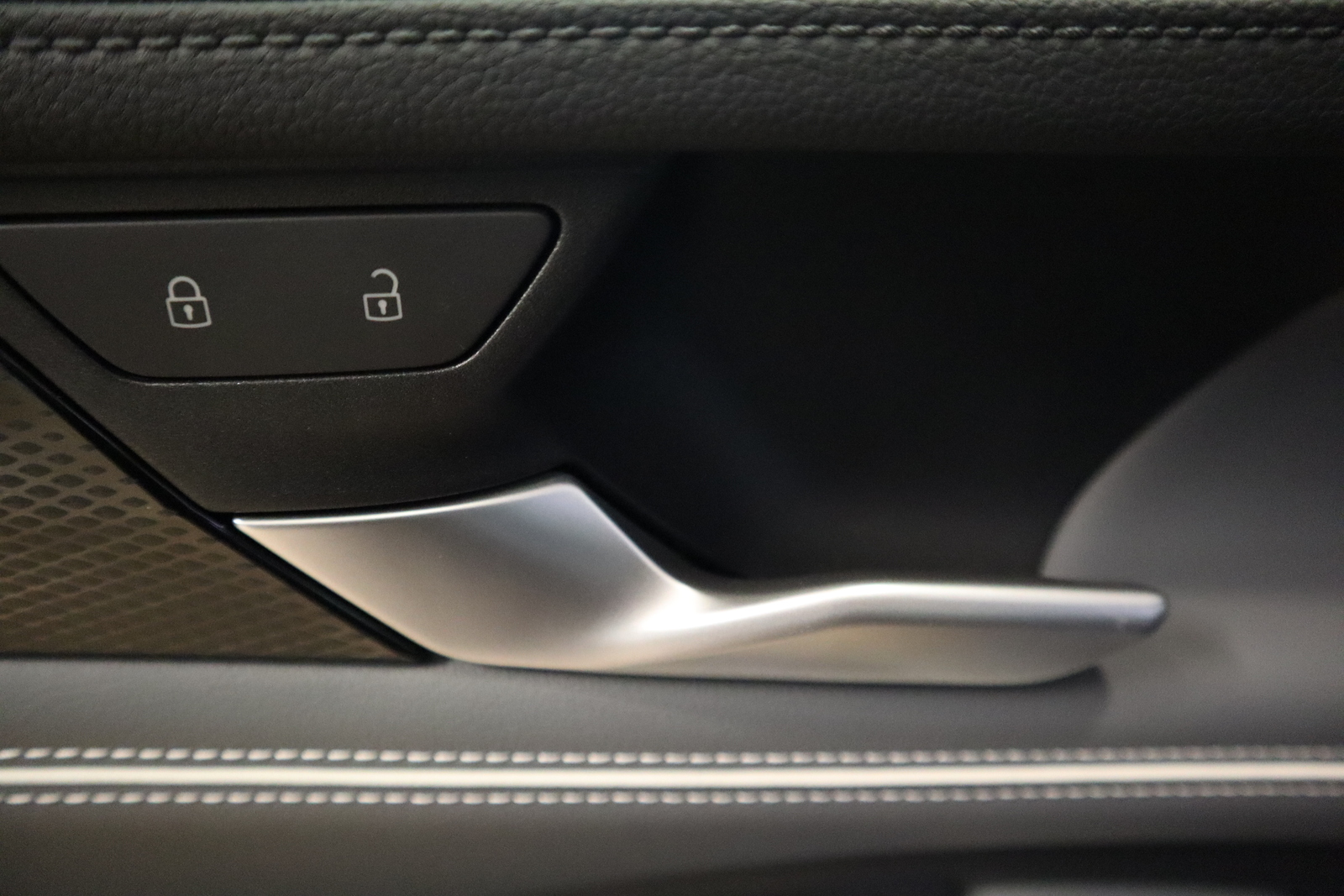 Volkswagen Passat 2024