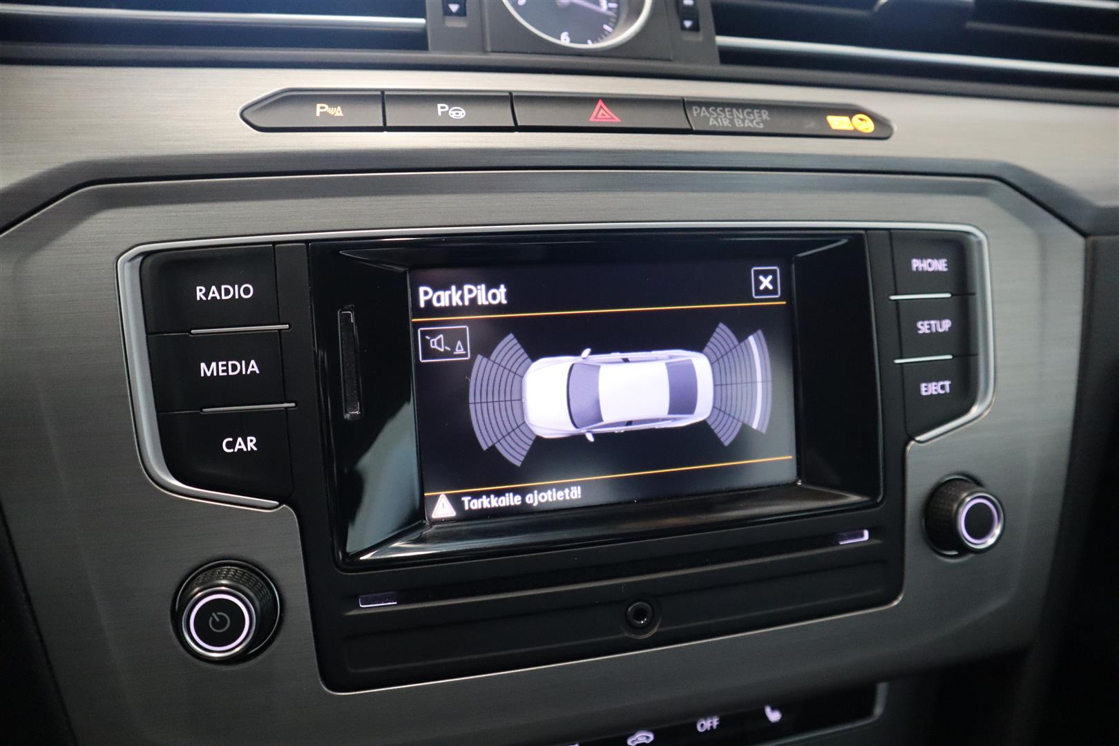 VOLKSWAGEN Passat 2016