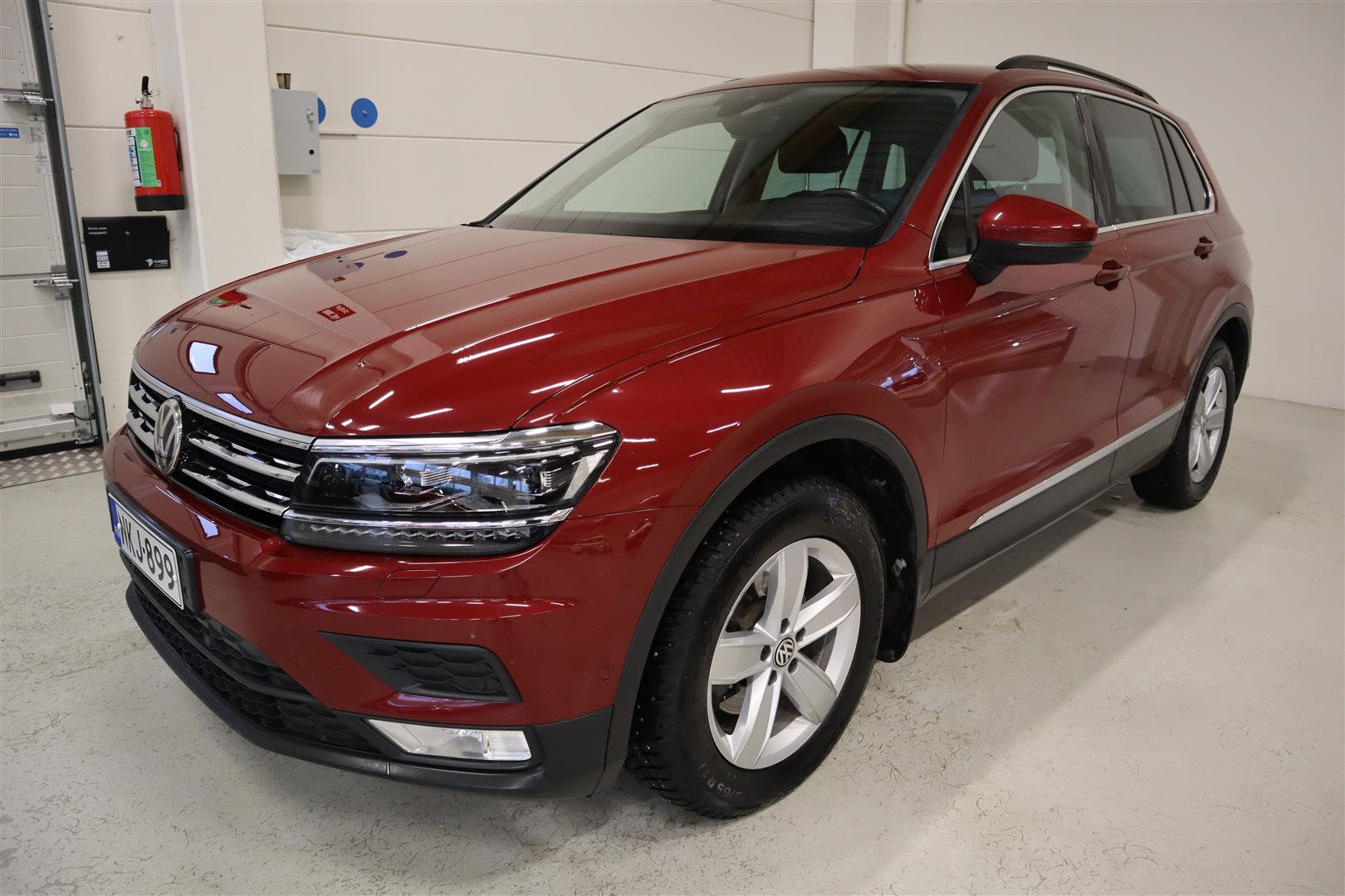 VOLKSWAGEN Tiguan 2016