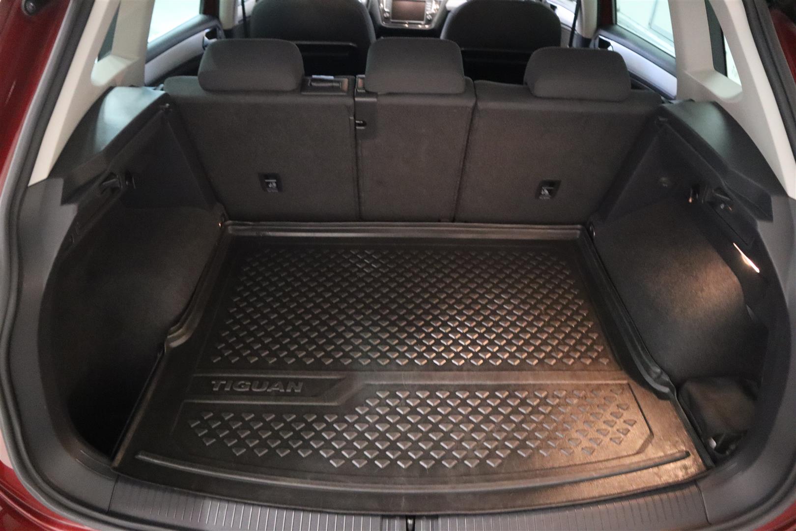 VOLKSWAGEN Tiguan 2016