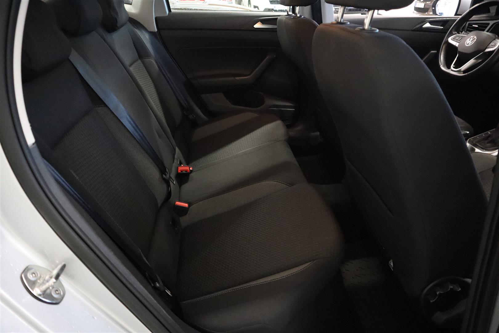 VOLKSWAGEN Polo 2023