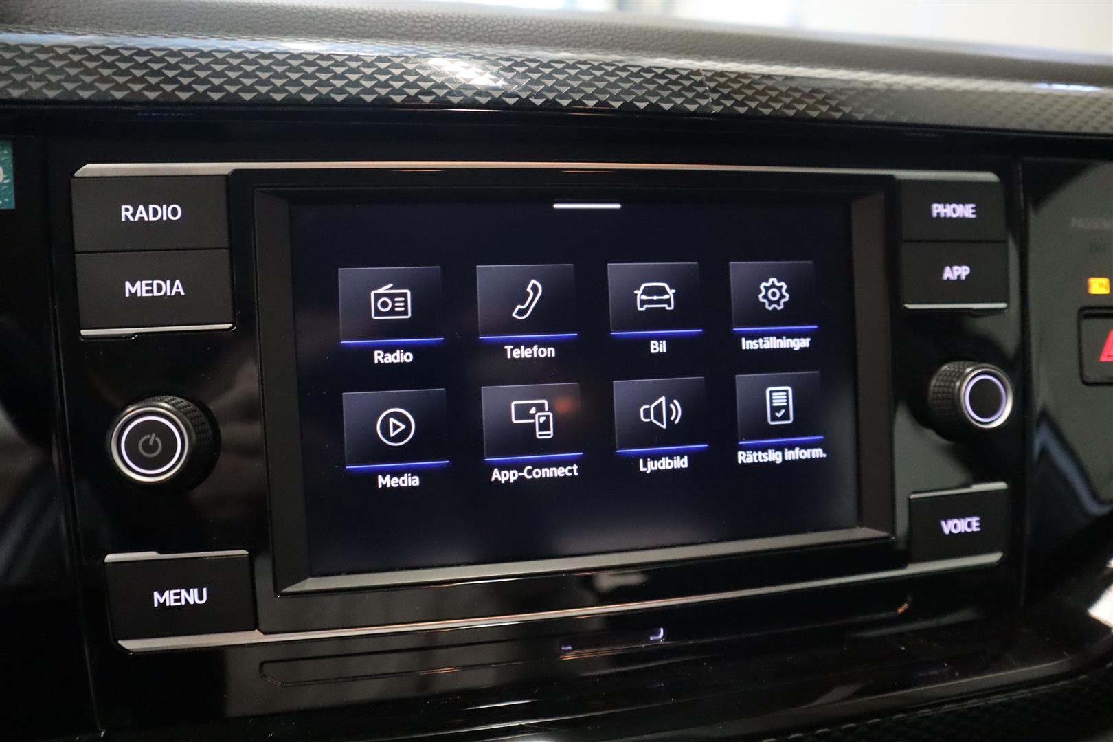 VOLKSWAGEN Polo 2023