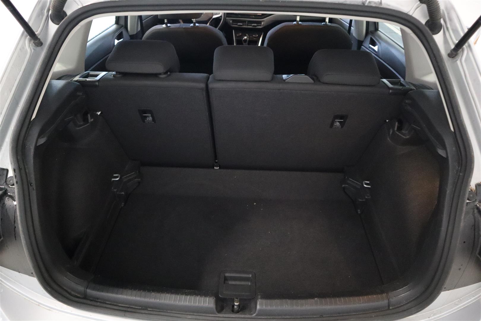 VOLKSWAGEN Polo 2023