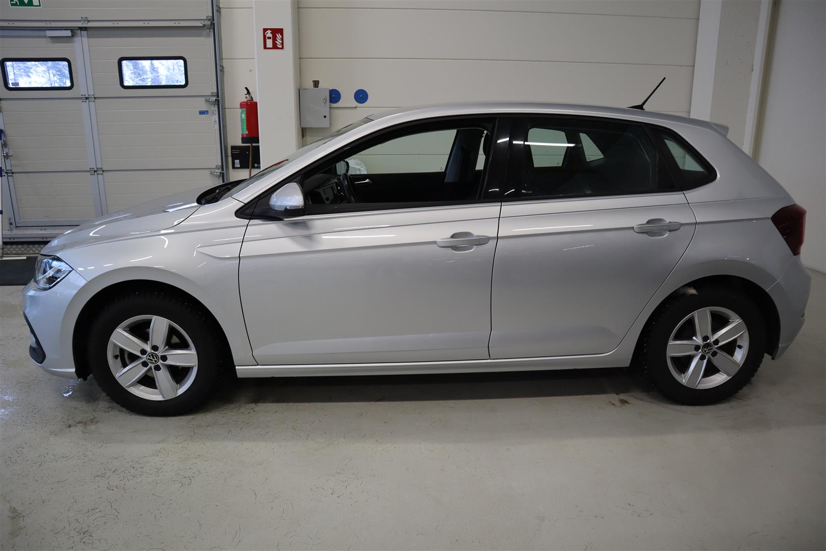 VOLKSWAGEN Polo 2023