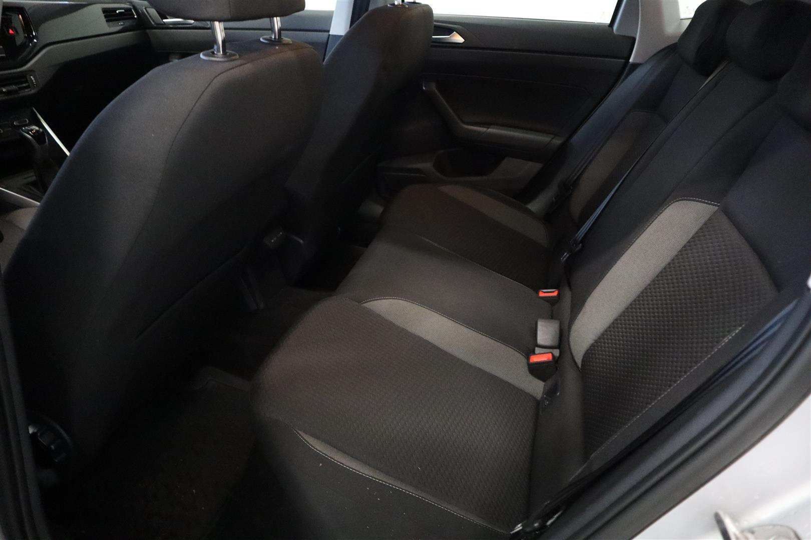 VOLKSWAGEN Polo 2023