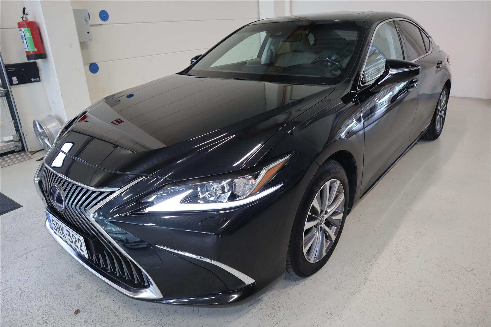 LEXUS ES 2020