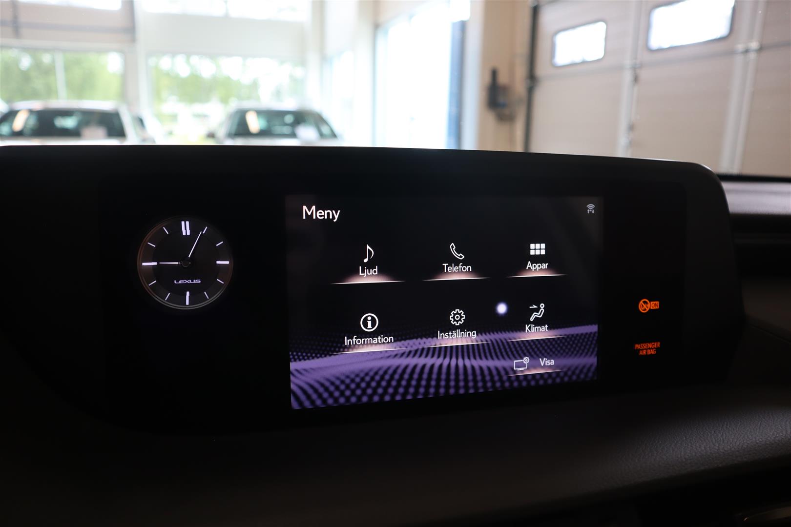 LEXUS ES 2020