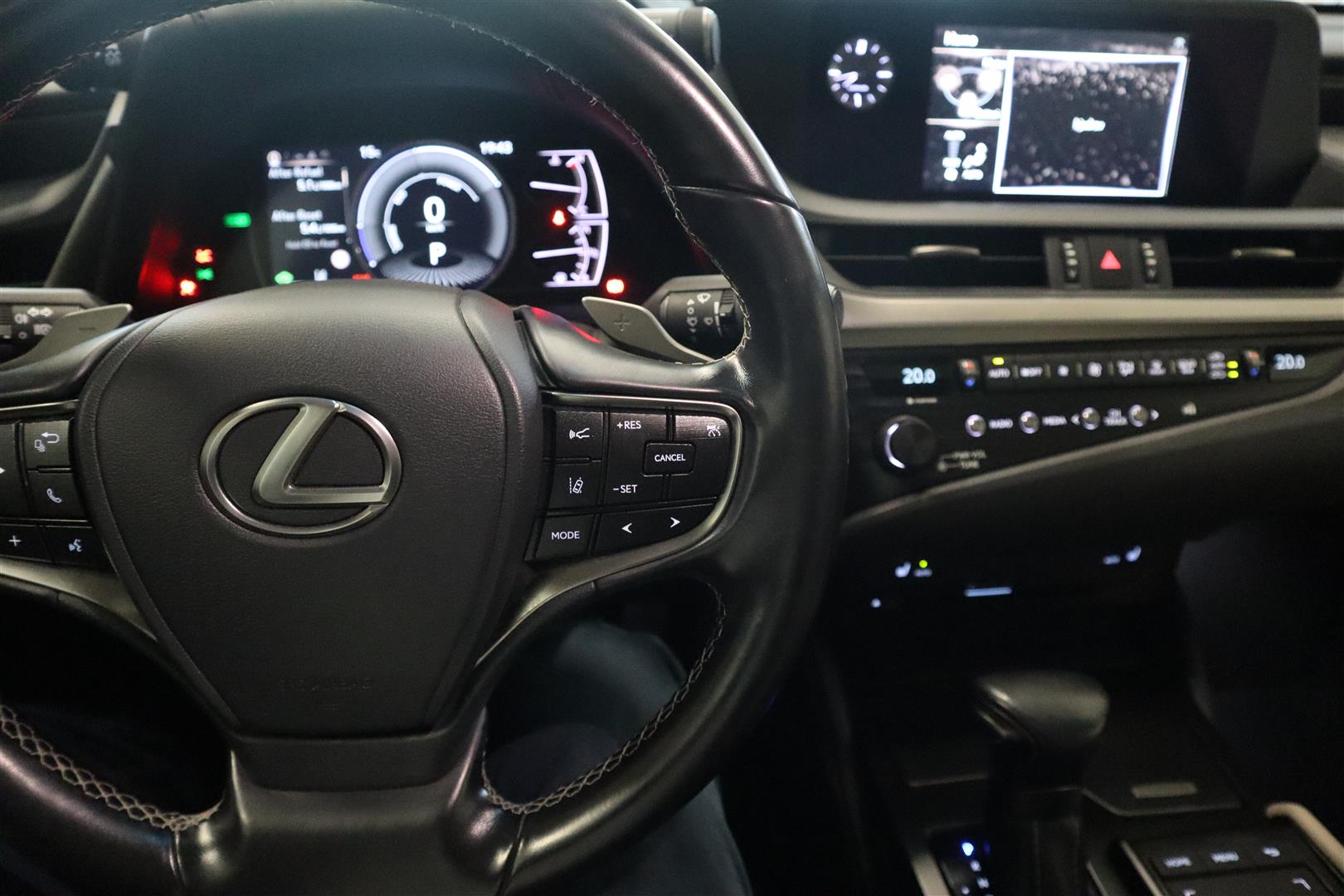 LEXUS ES 2020