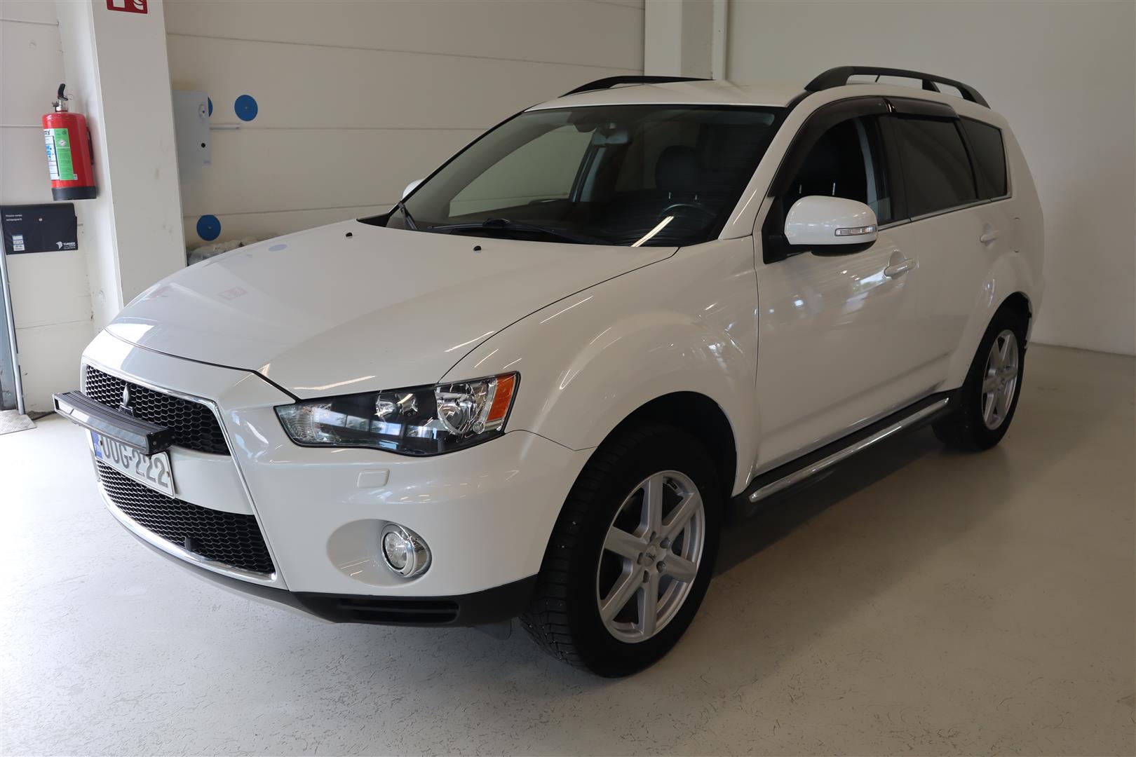 MITSUBISHI Outlander 2012