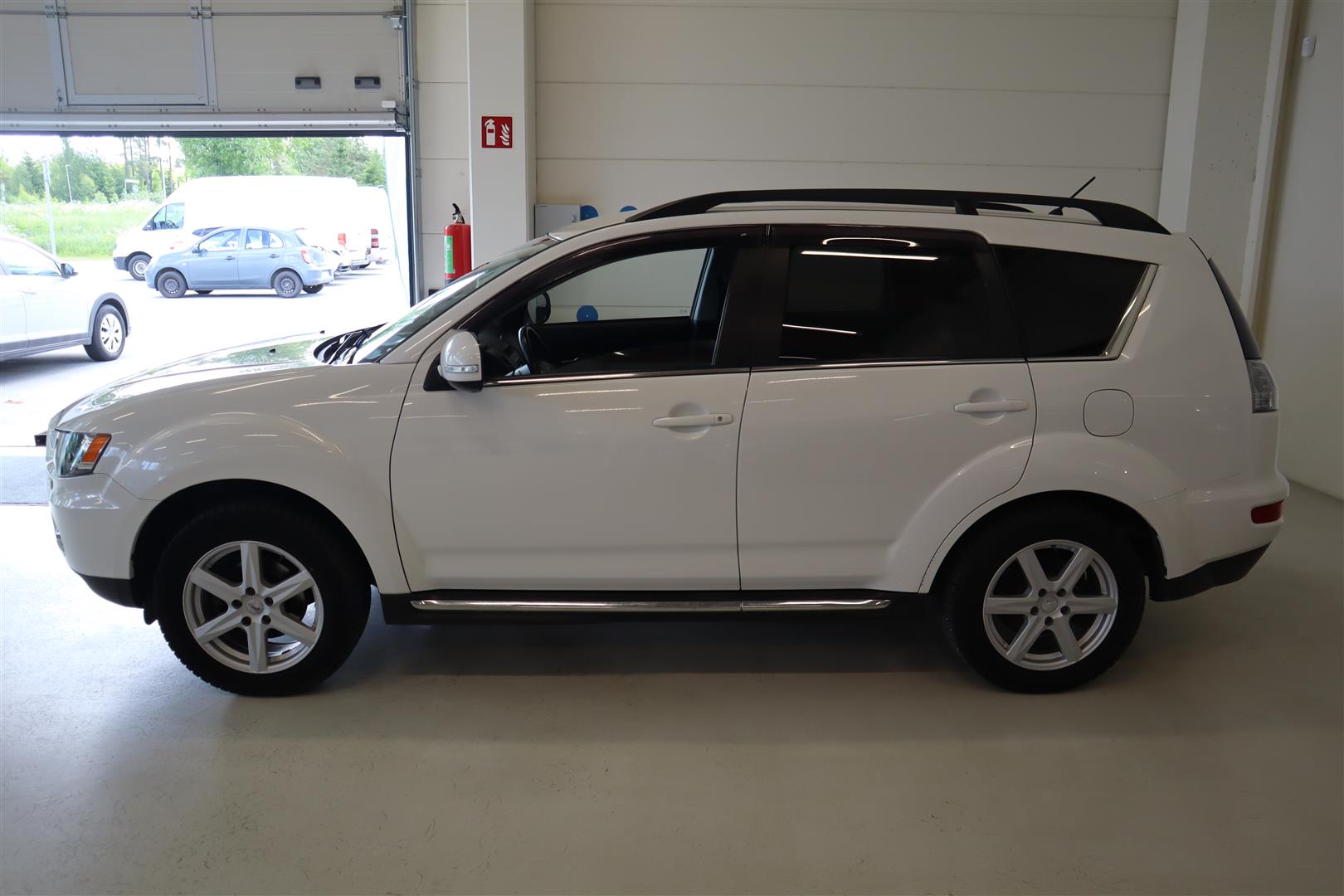 MITSUBISHI Outlander 2012