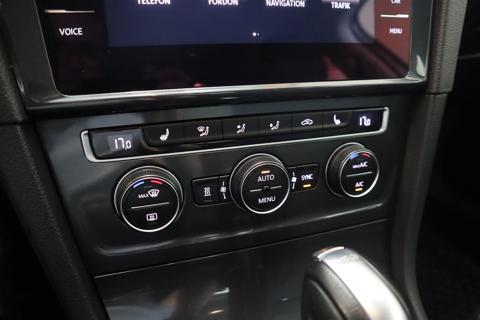 VOLKSWAGEN Golf 2017
