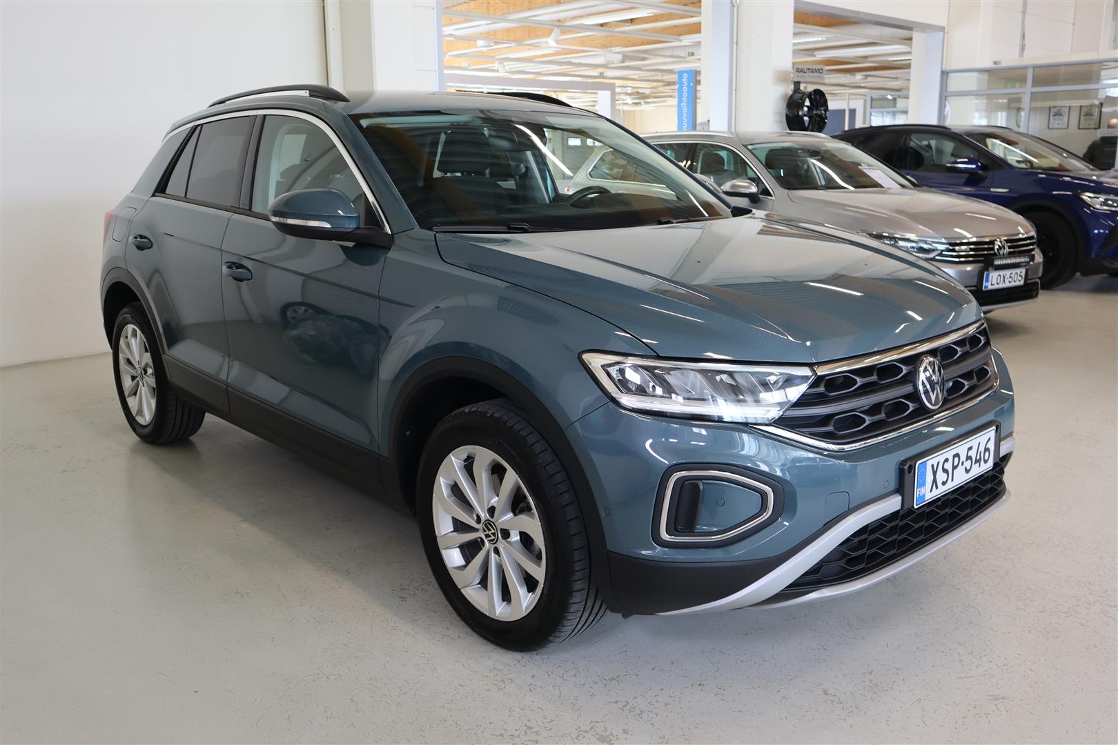 VOLKSWAGEN T-Roc 2024