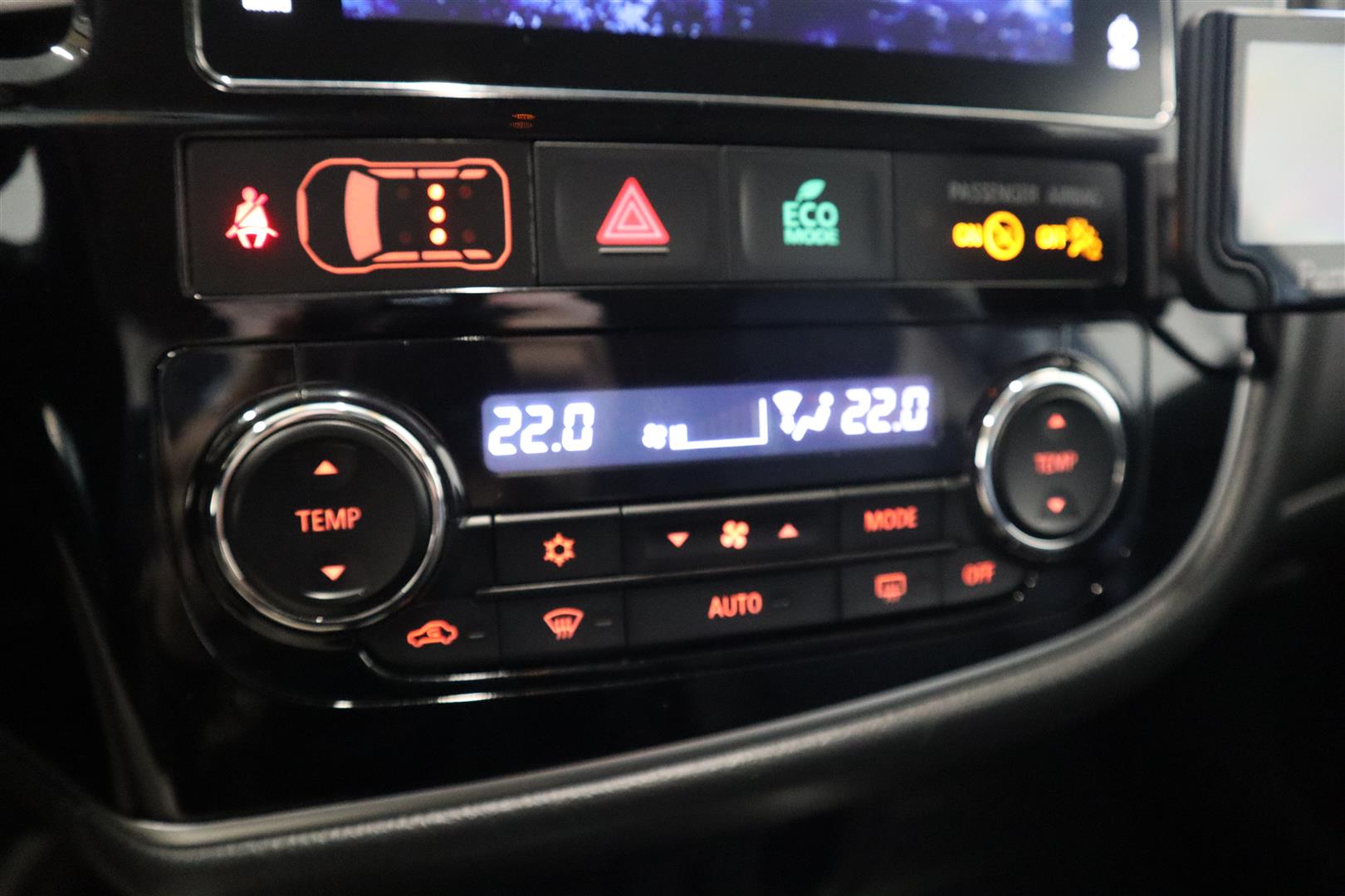 MITSUBISHI Outlander 2017