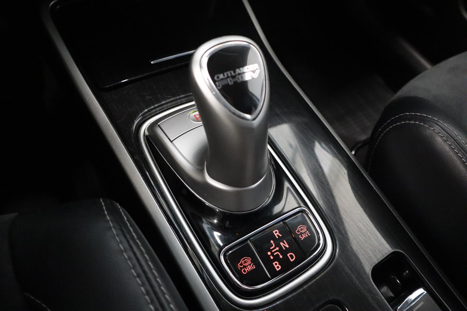 MITSUBISHI Outlander 2017