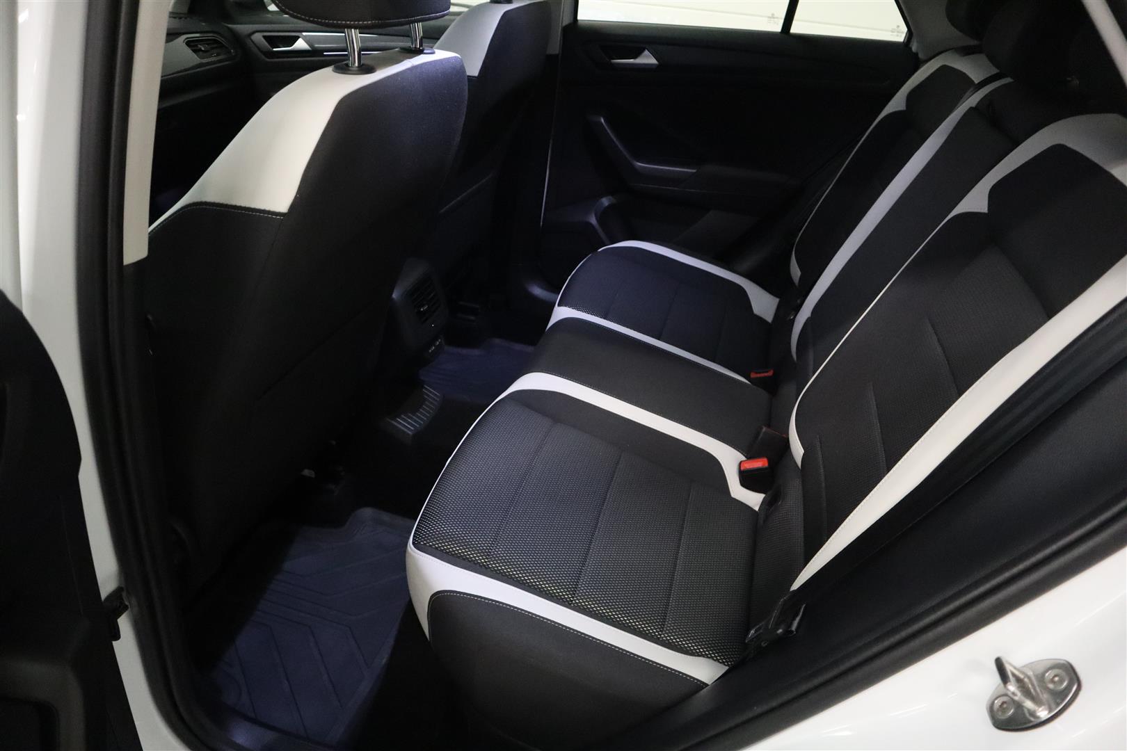 VOLKSWAGEN T-Roc 2021