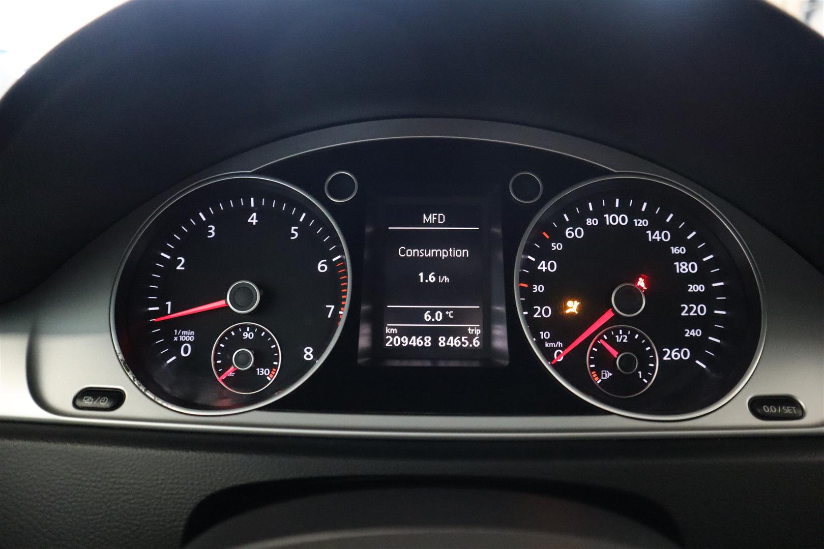 VOLKSWAGEN Passat 2014