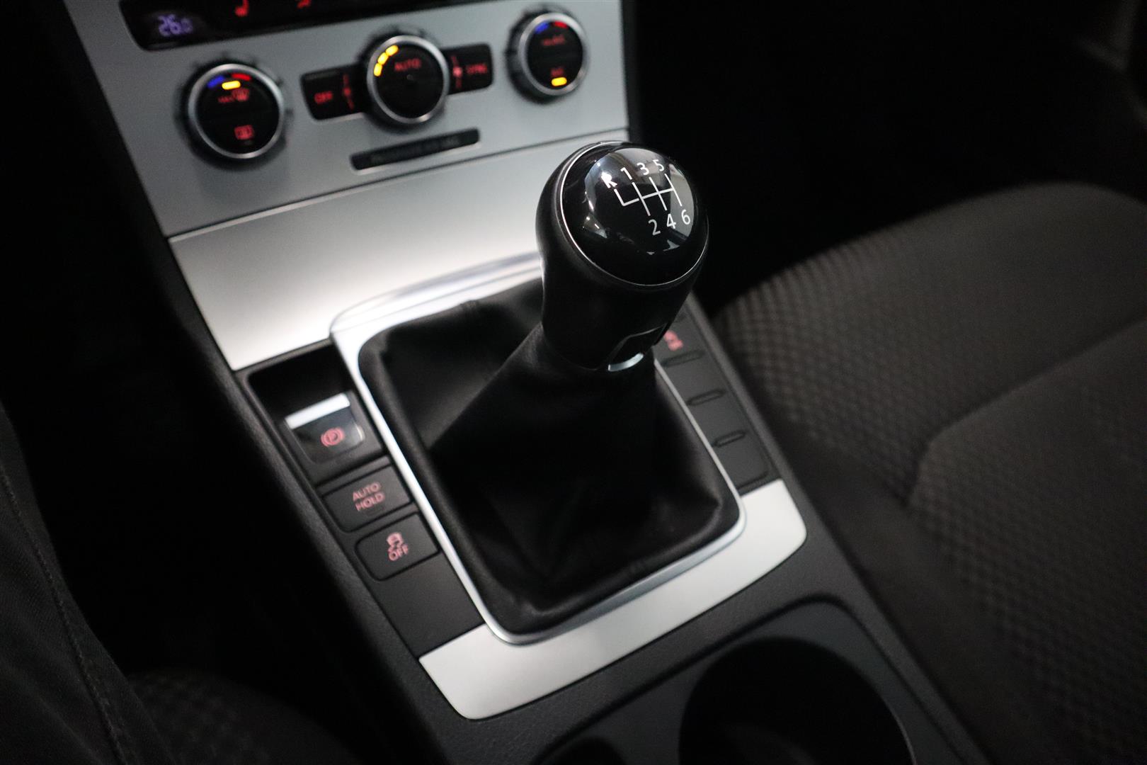 VOLKSWAGEN Passat 2014