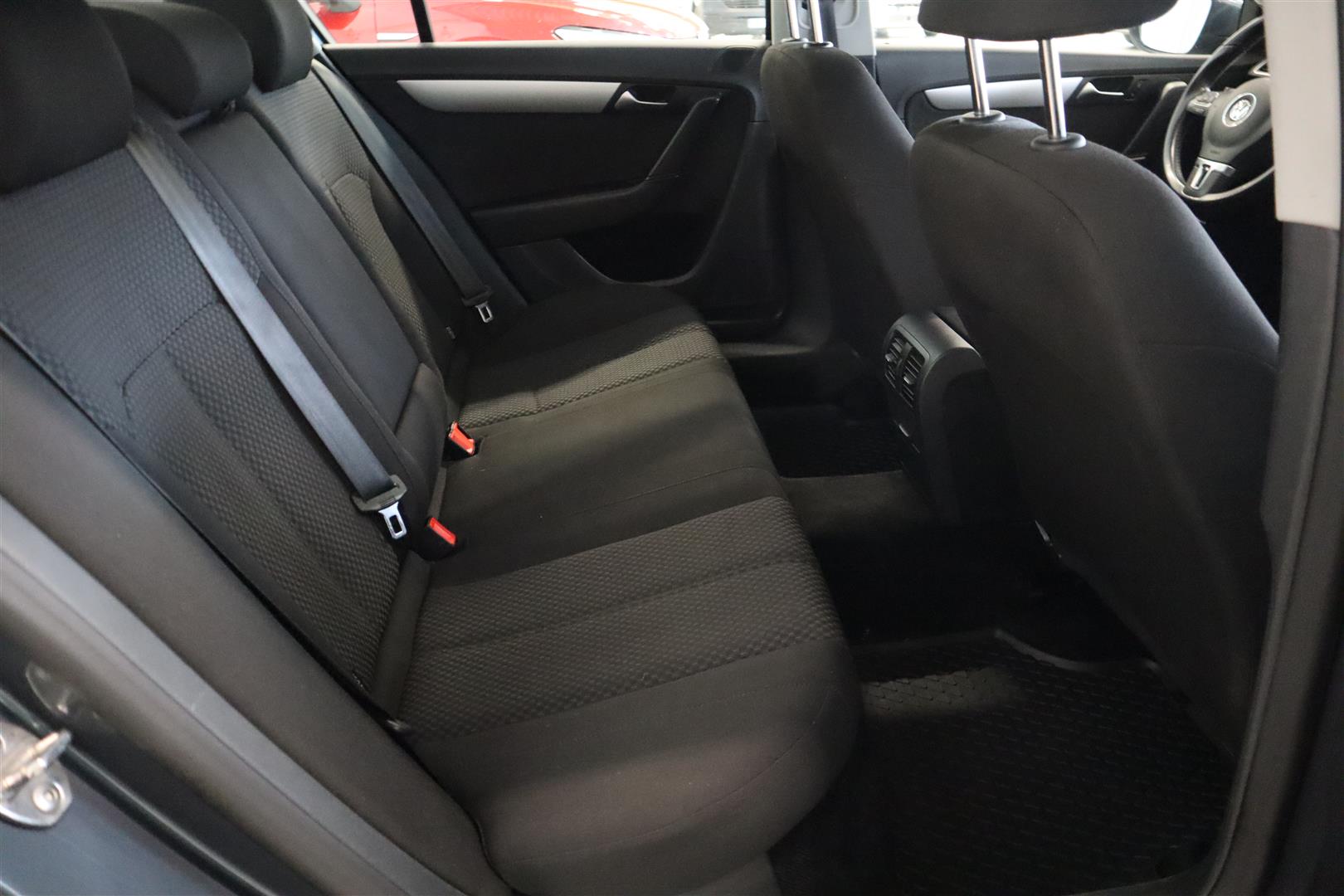 VOLKSWAGEN Passat 2014