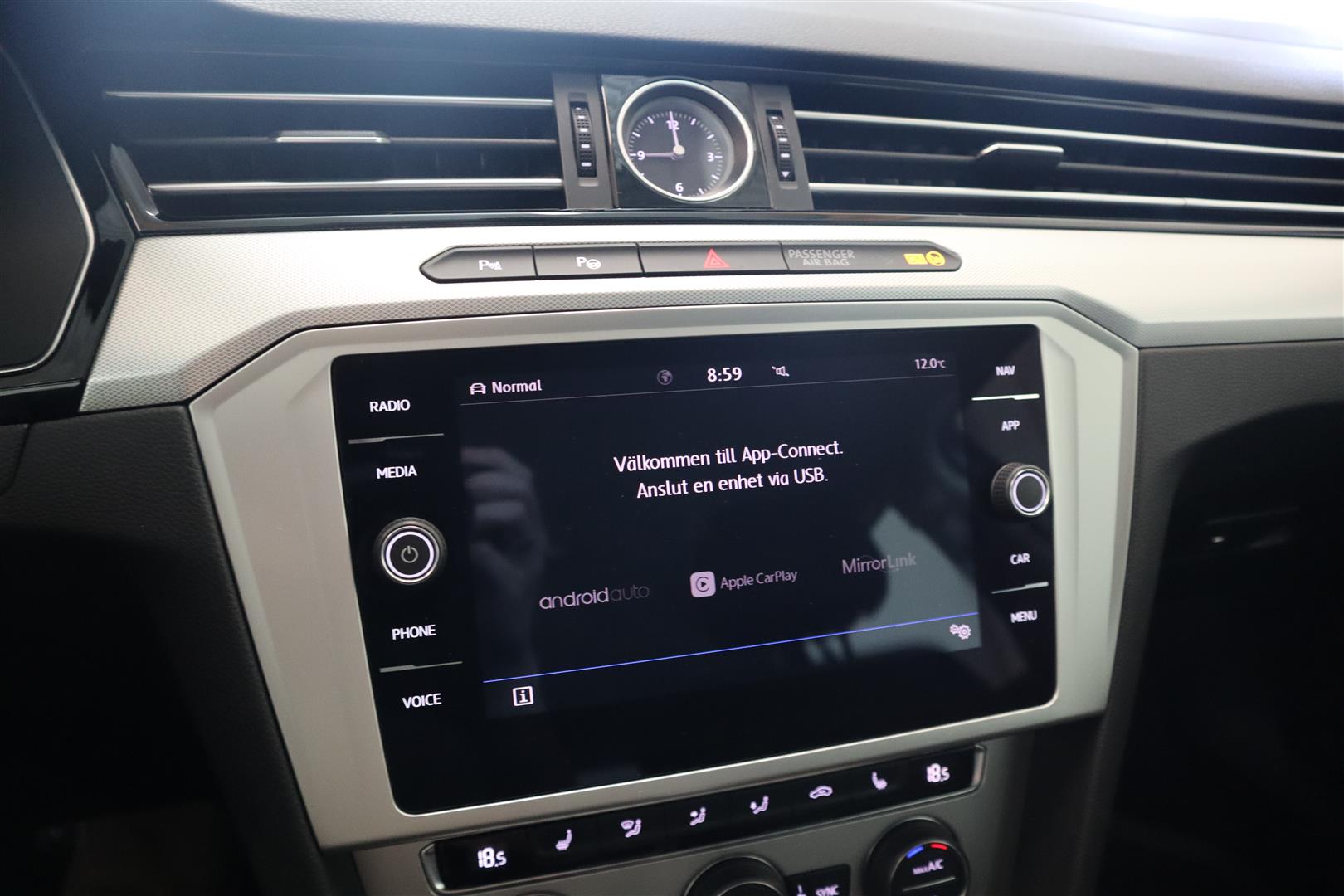 VOLKSWAGEN Passat 2018