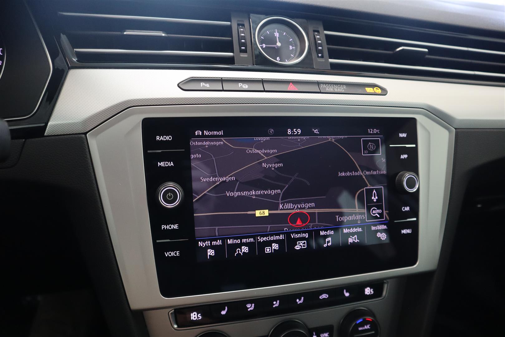 VOLKSWAGEN Passat 2018