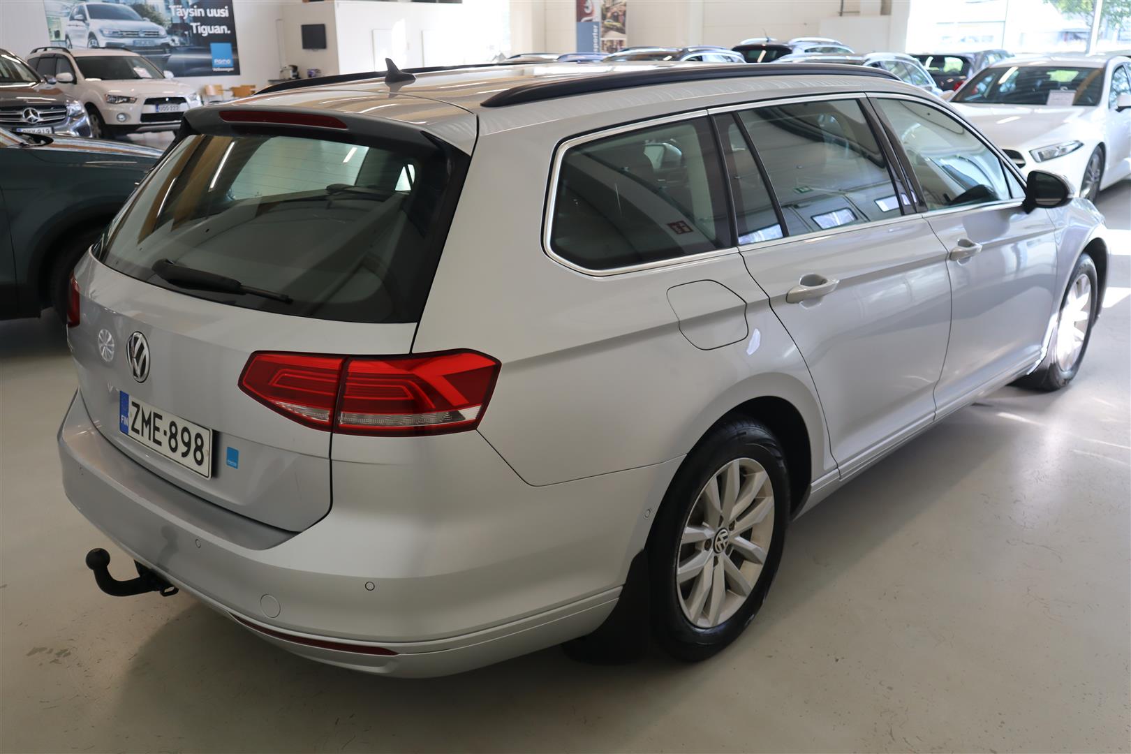 VOLKSWAGEN Passat 2018